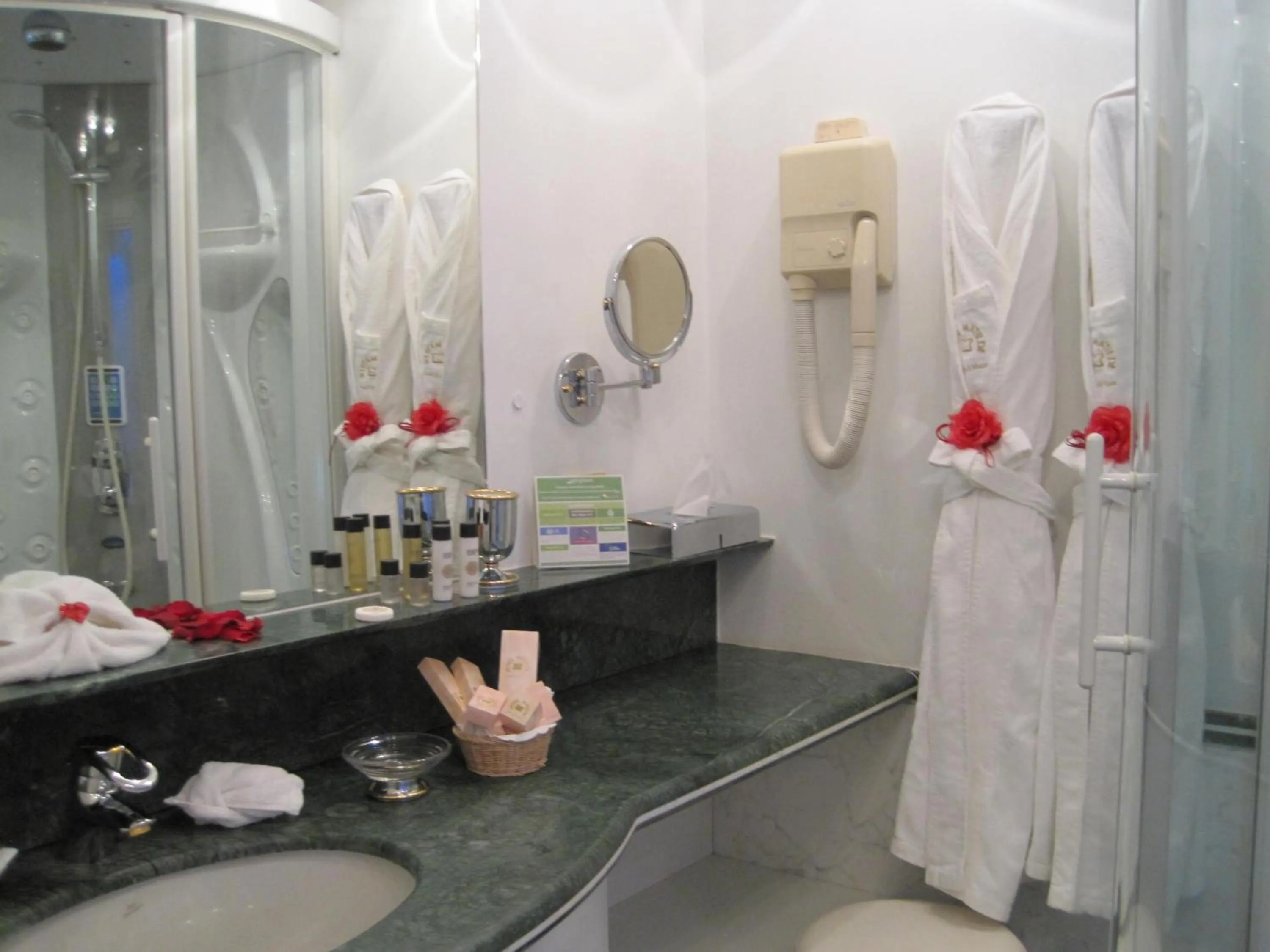 Bathroom in Hotel Matilde