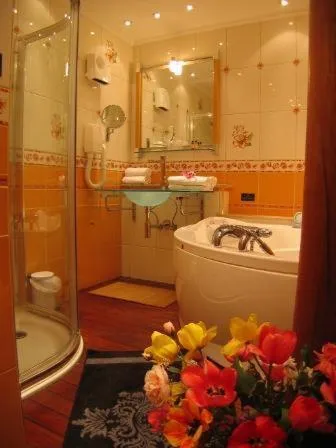 Bathroom in La Roseraie Biebler