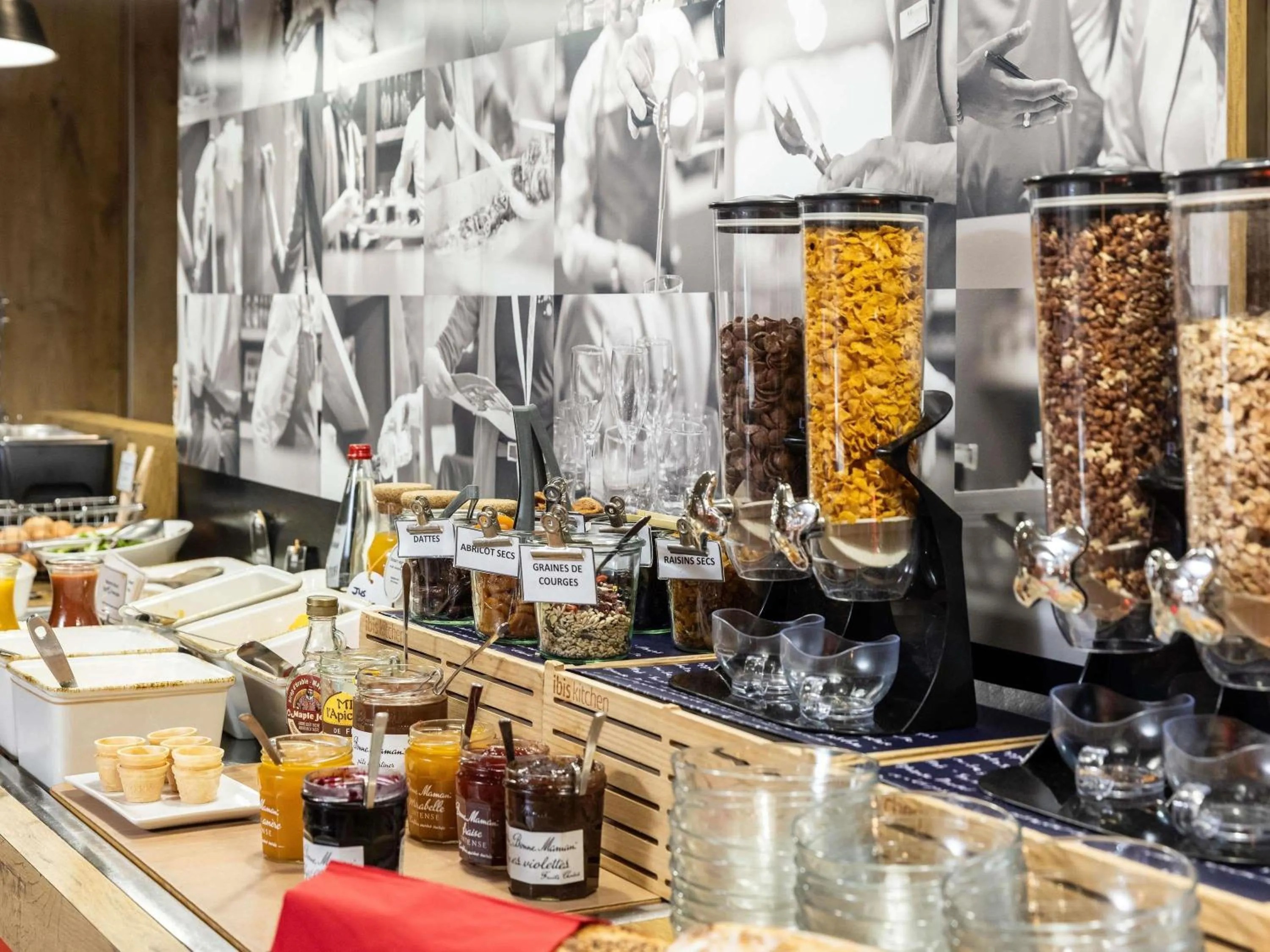 Restaurant/places to eat in ibis Toulouse Pont Jumeaux