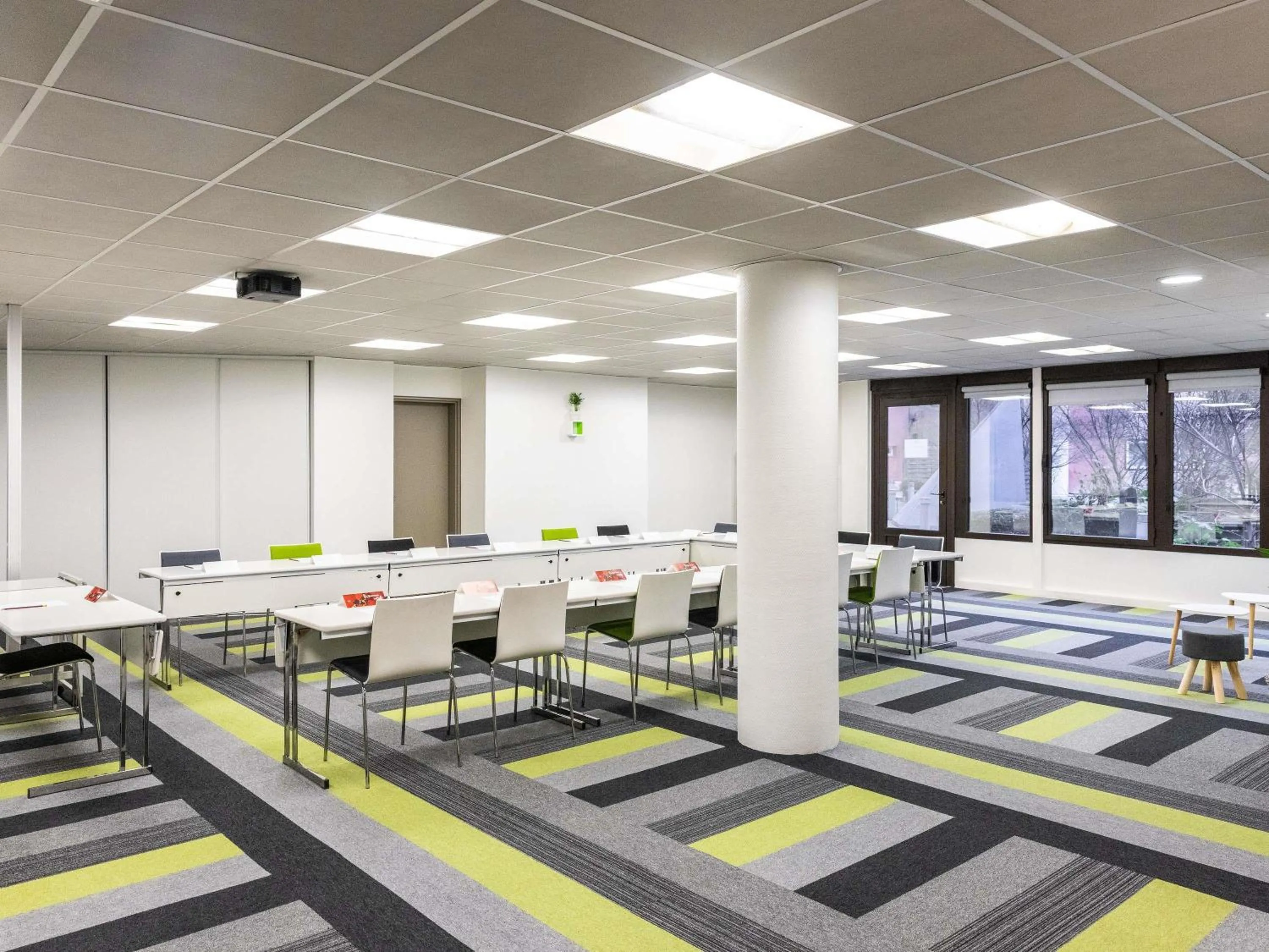 Meeting/conference room in ibis Toulouse Pont Jumeaux