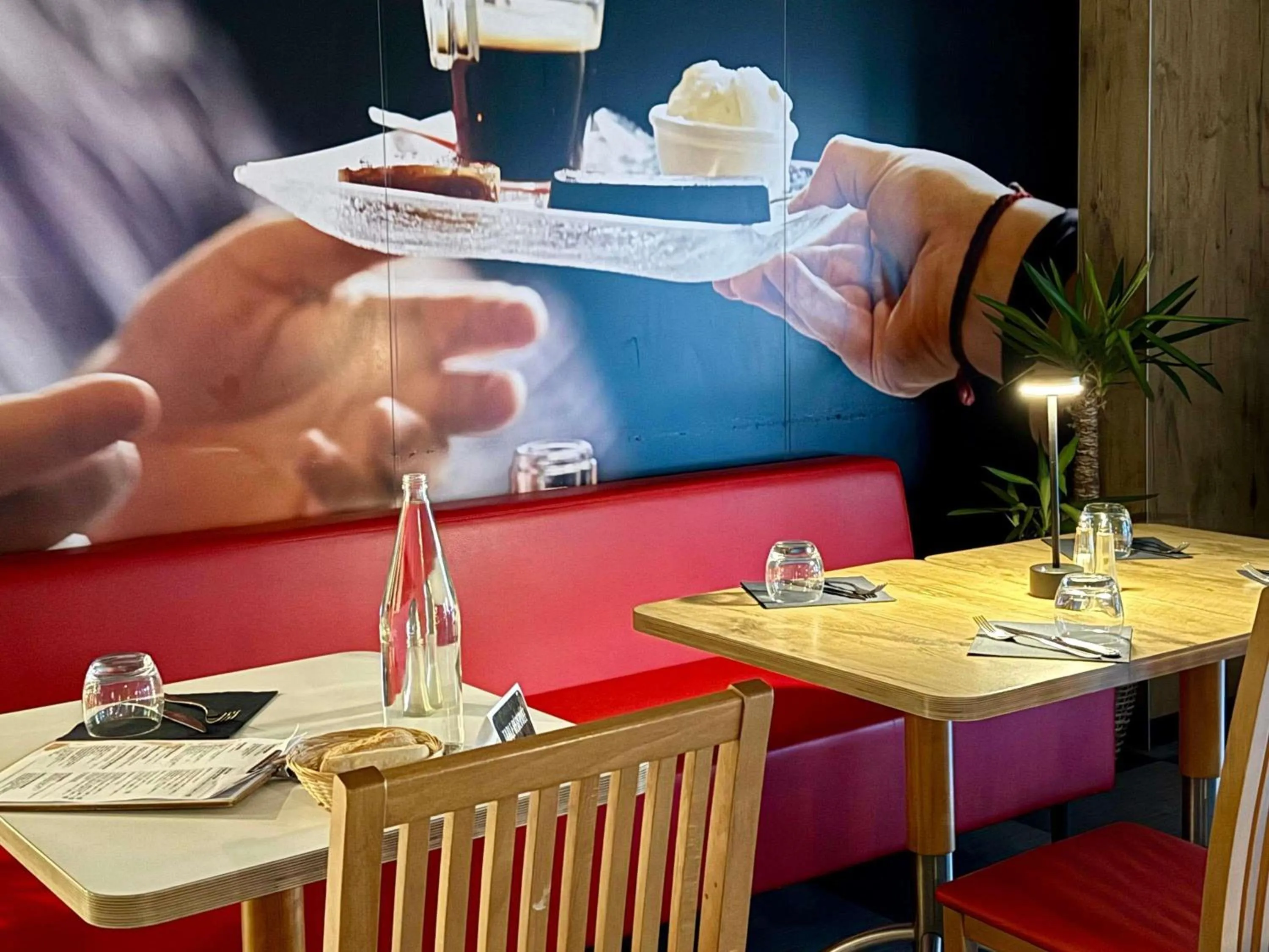 Restaurant/places to eat in ibis Toulouse Pont Jumeaux