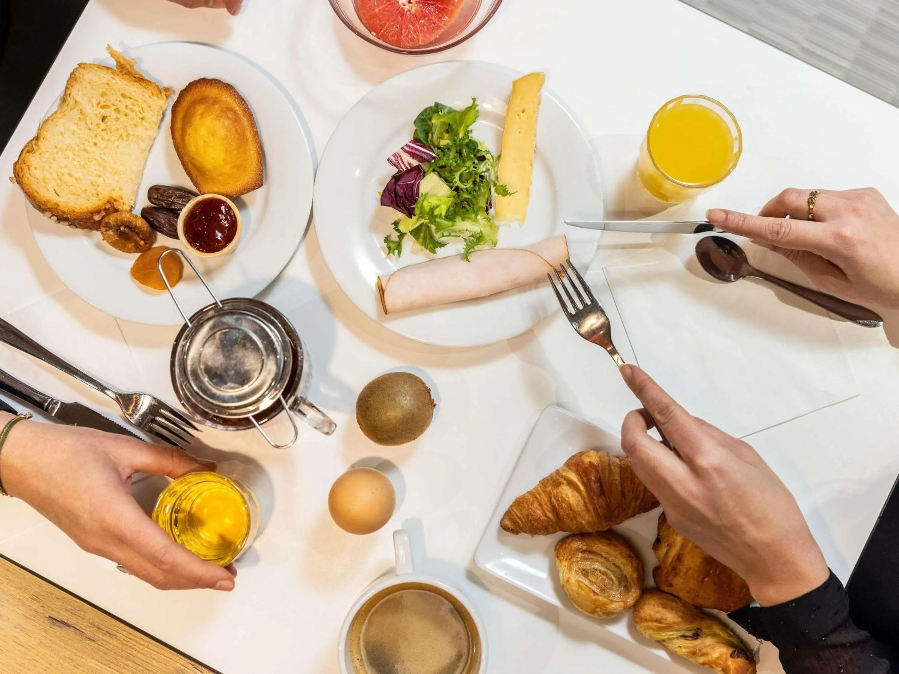 Restaurant/places to eat in ibis Toulouse Pont Jumeaux