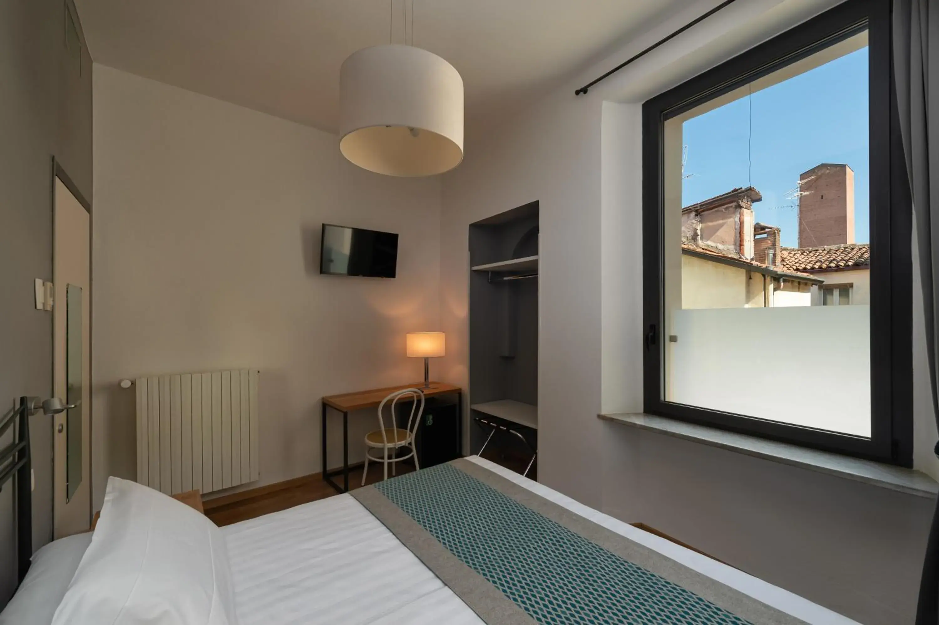 Standard Double or Twin Room in Hotel dei Gonzaga, MantegnaHotels Standard Double or Twin Room in Hotel dei Gonzaga, MantegnaHotels