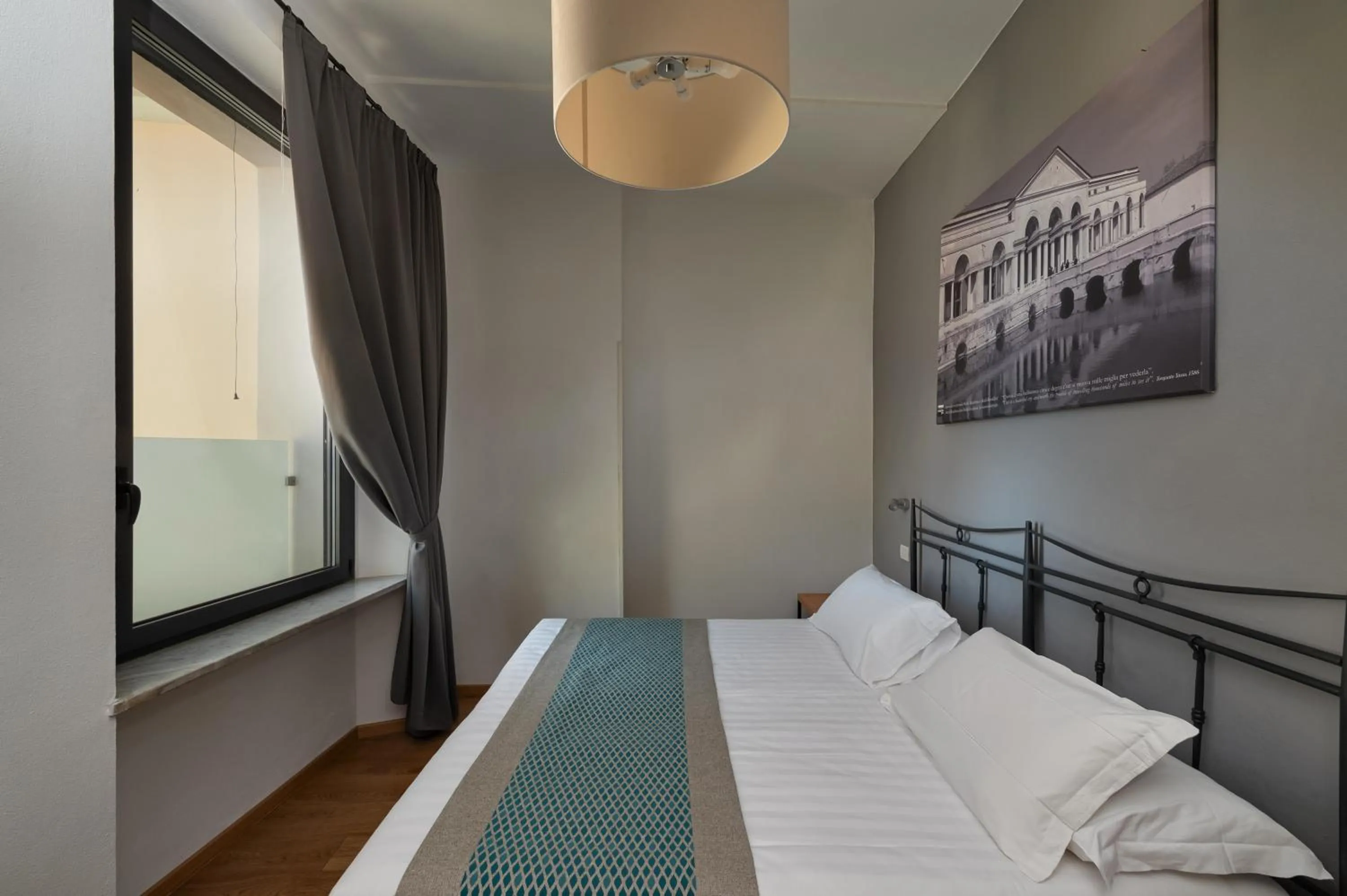 Bed in Hotel dei Gonzaga, MantegnaHotels