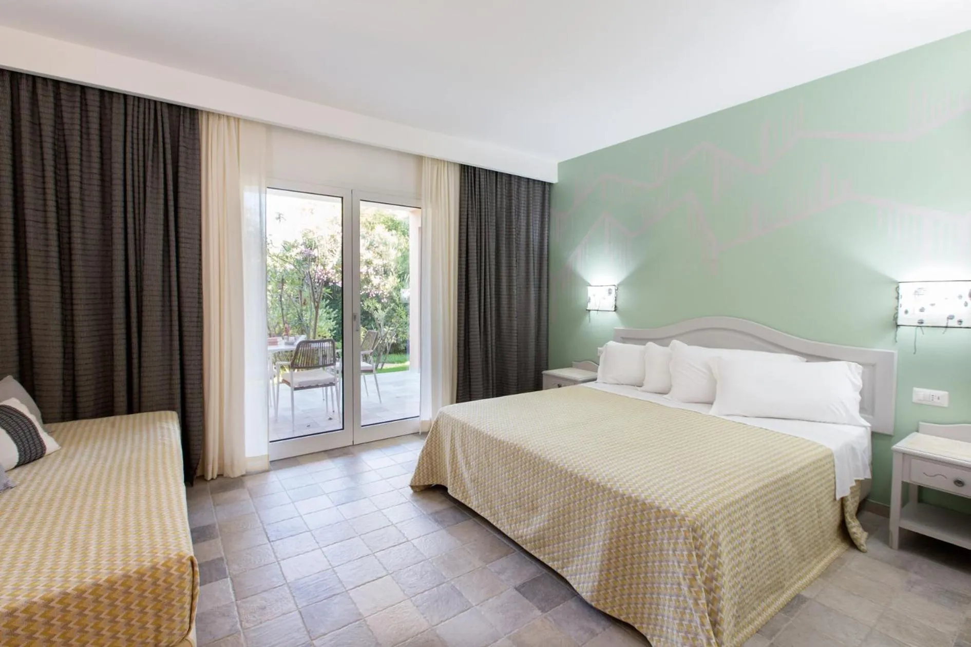 Photo of the whole room, Bed in Perdepera Resort