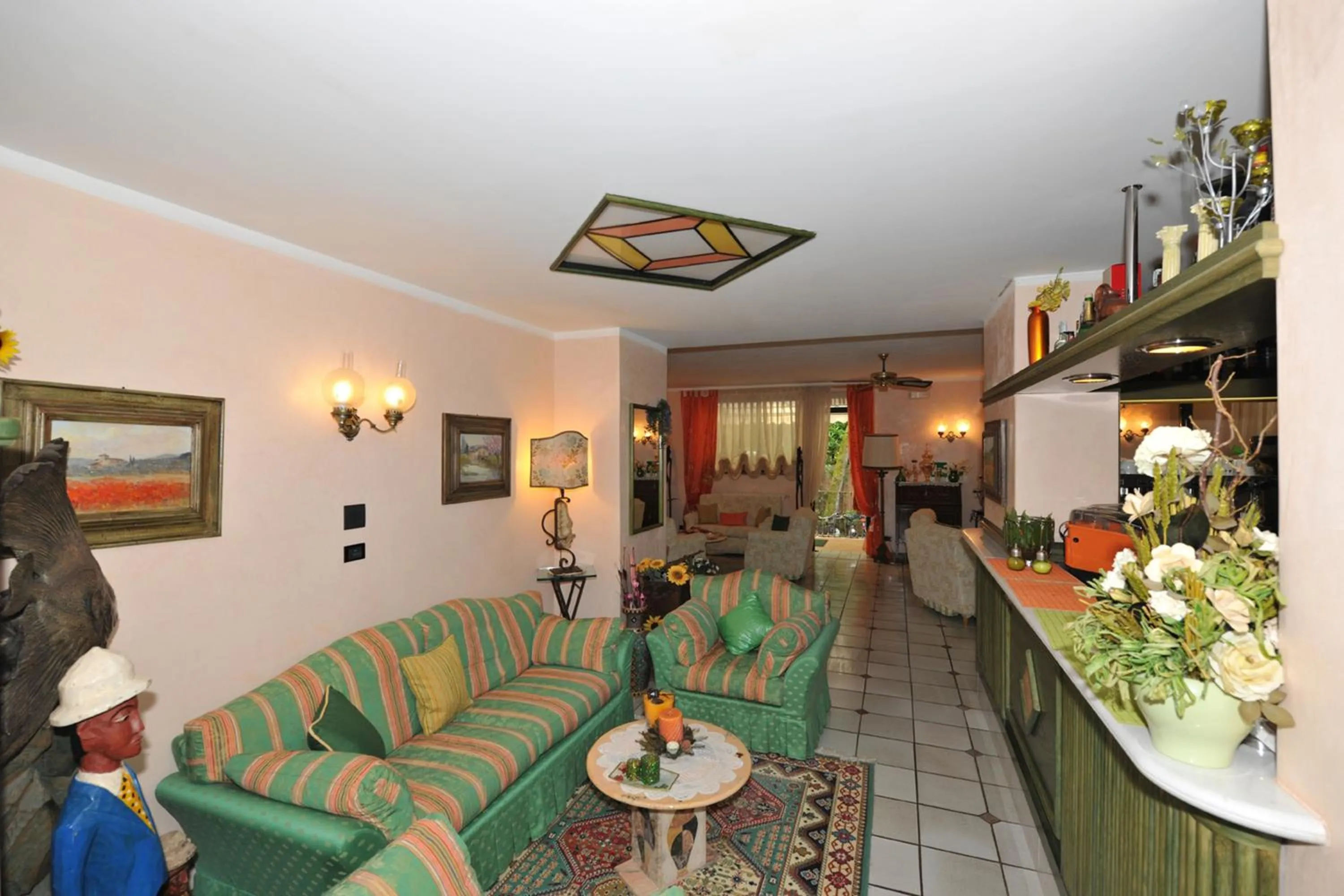 Lounge or bar in Hotel Kyrton