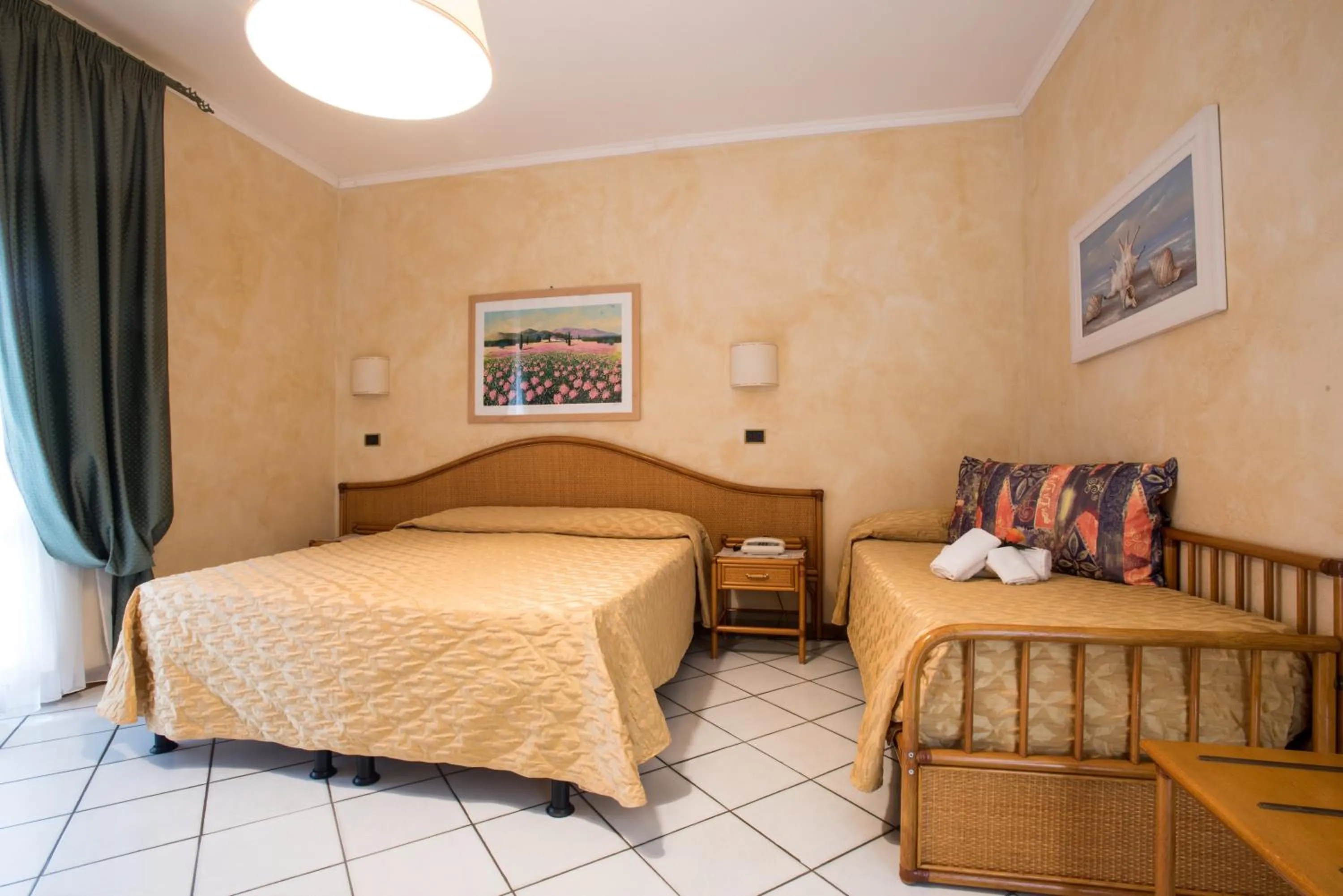 Photo of the whole room, Bed in Hotel Kyrton