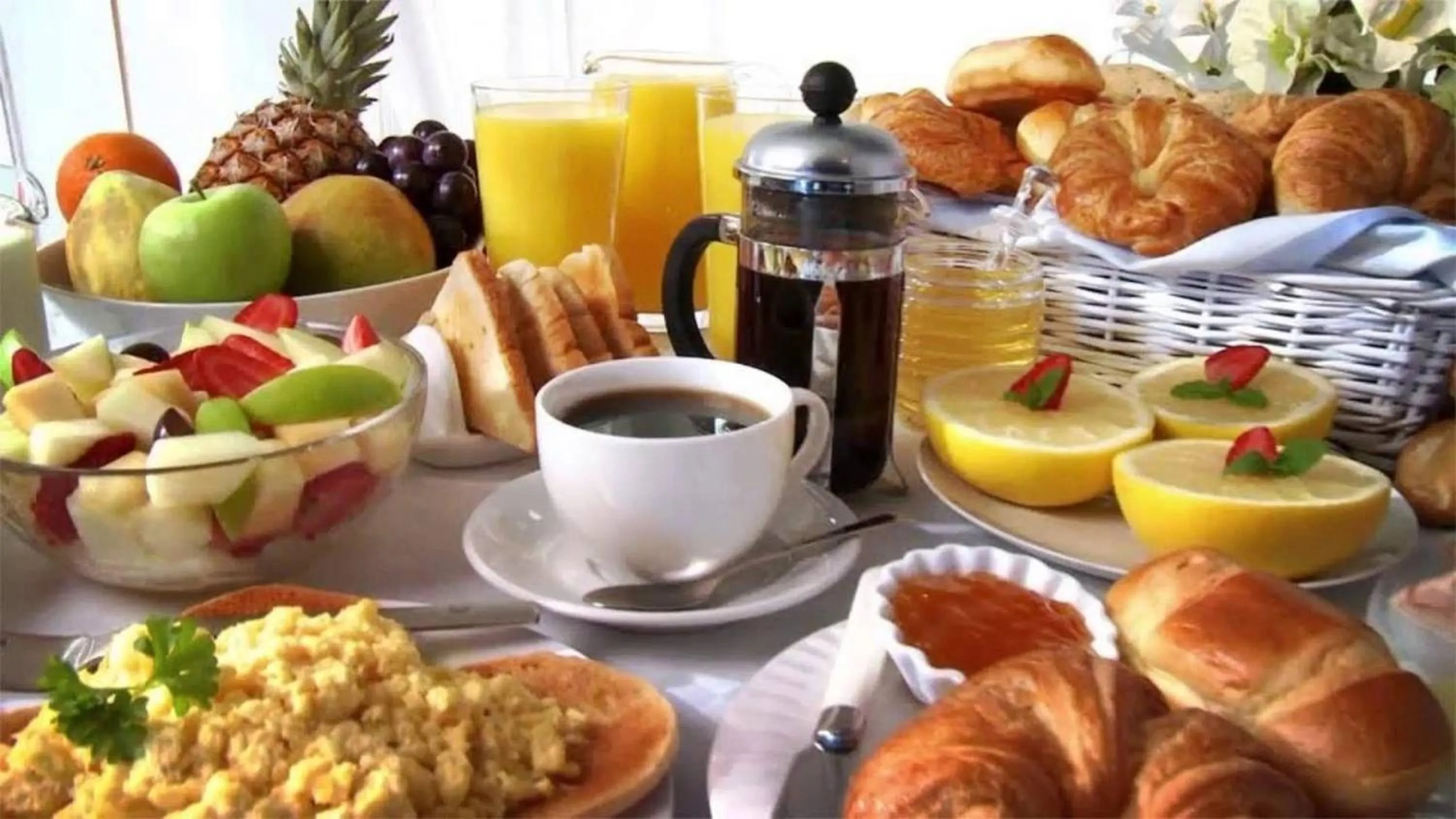 Continental breakfast in Hotel Kyrton
