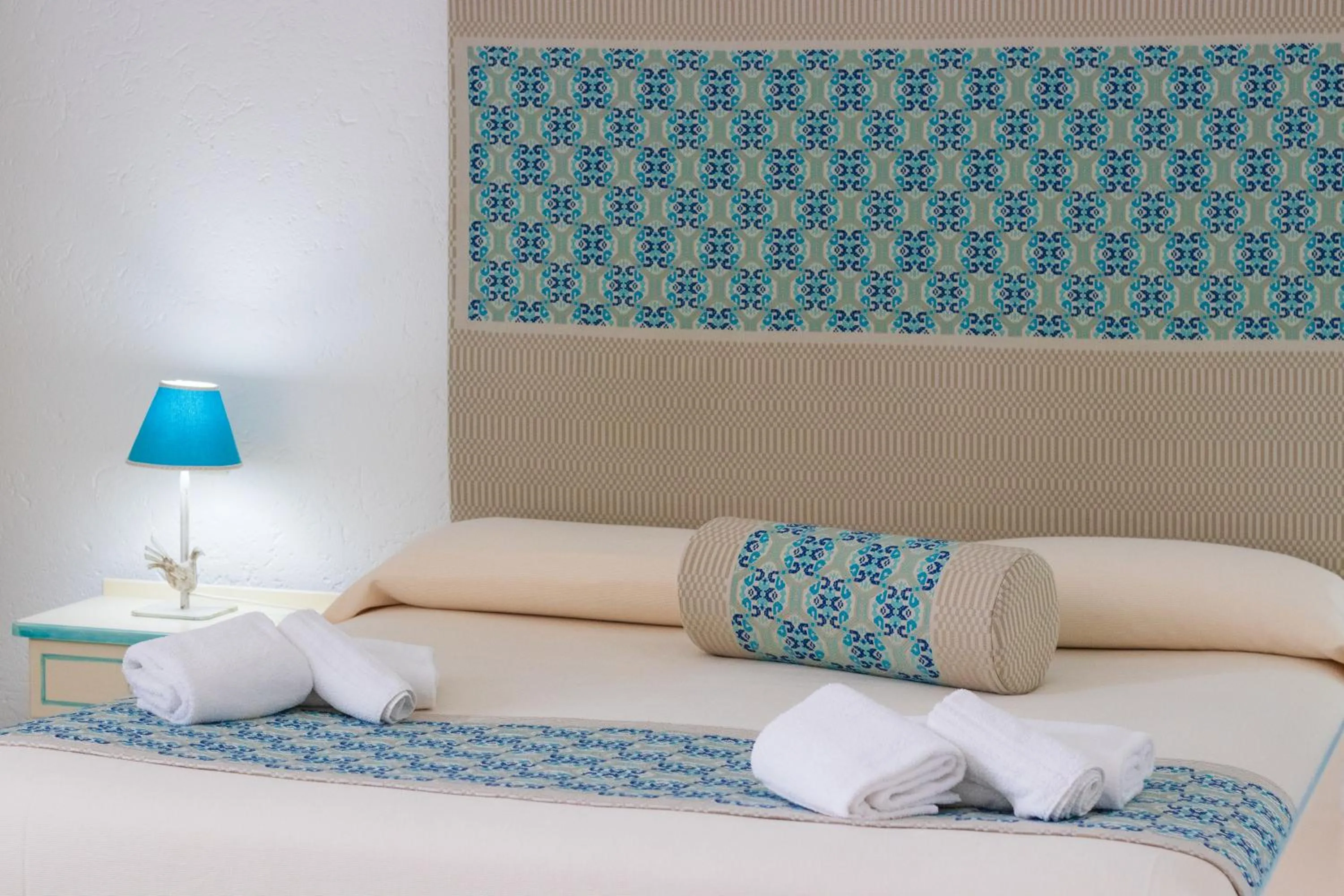 Bed in Hotel Canne al Vento