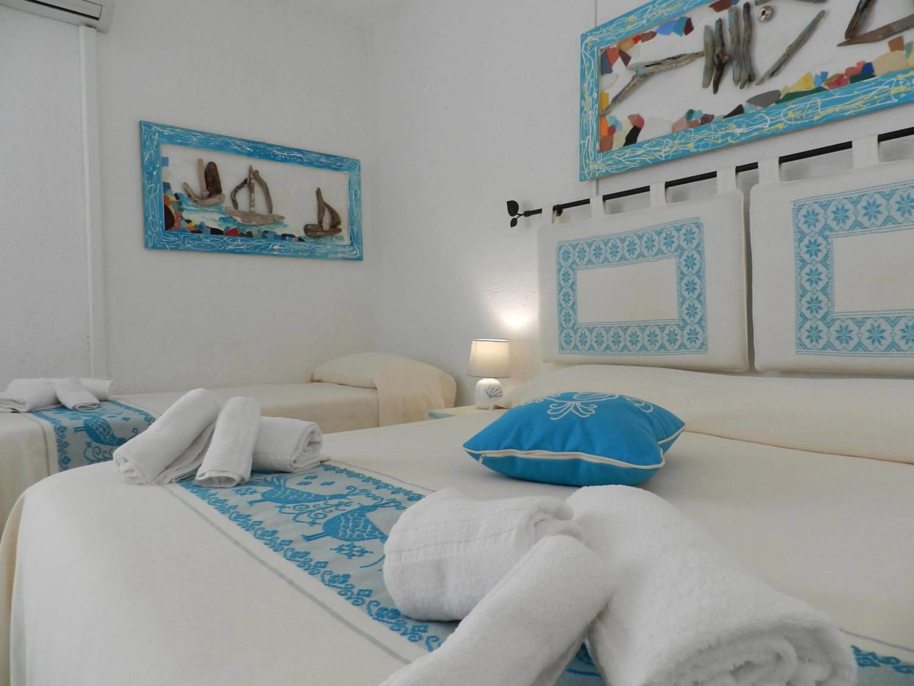 Bed in Hotel Canne al Vento