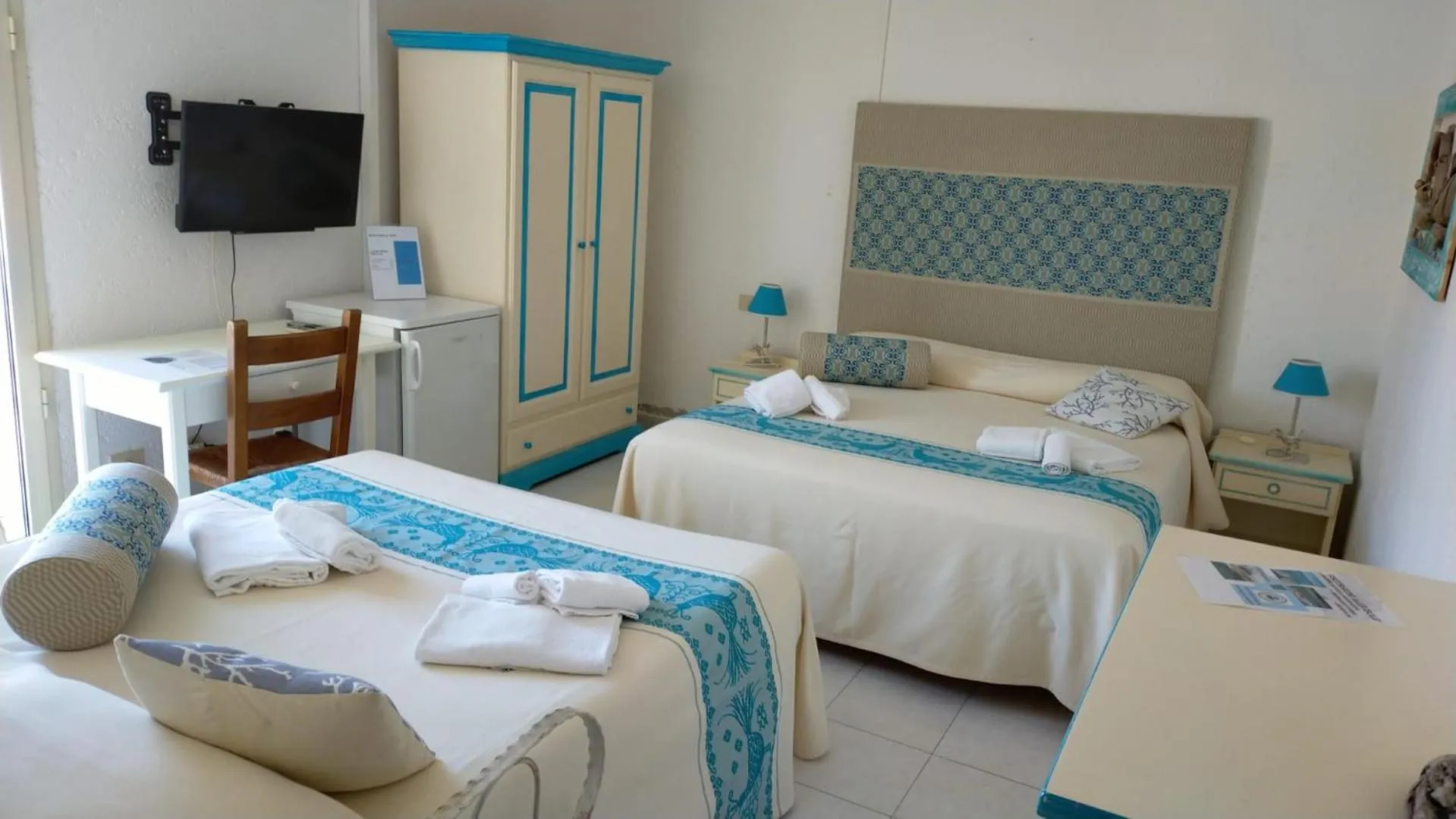 Bed in Hotel Canne al Vento