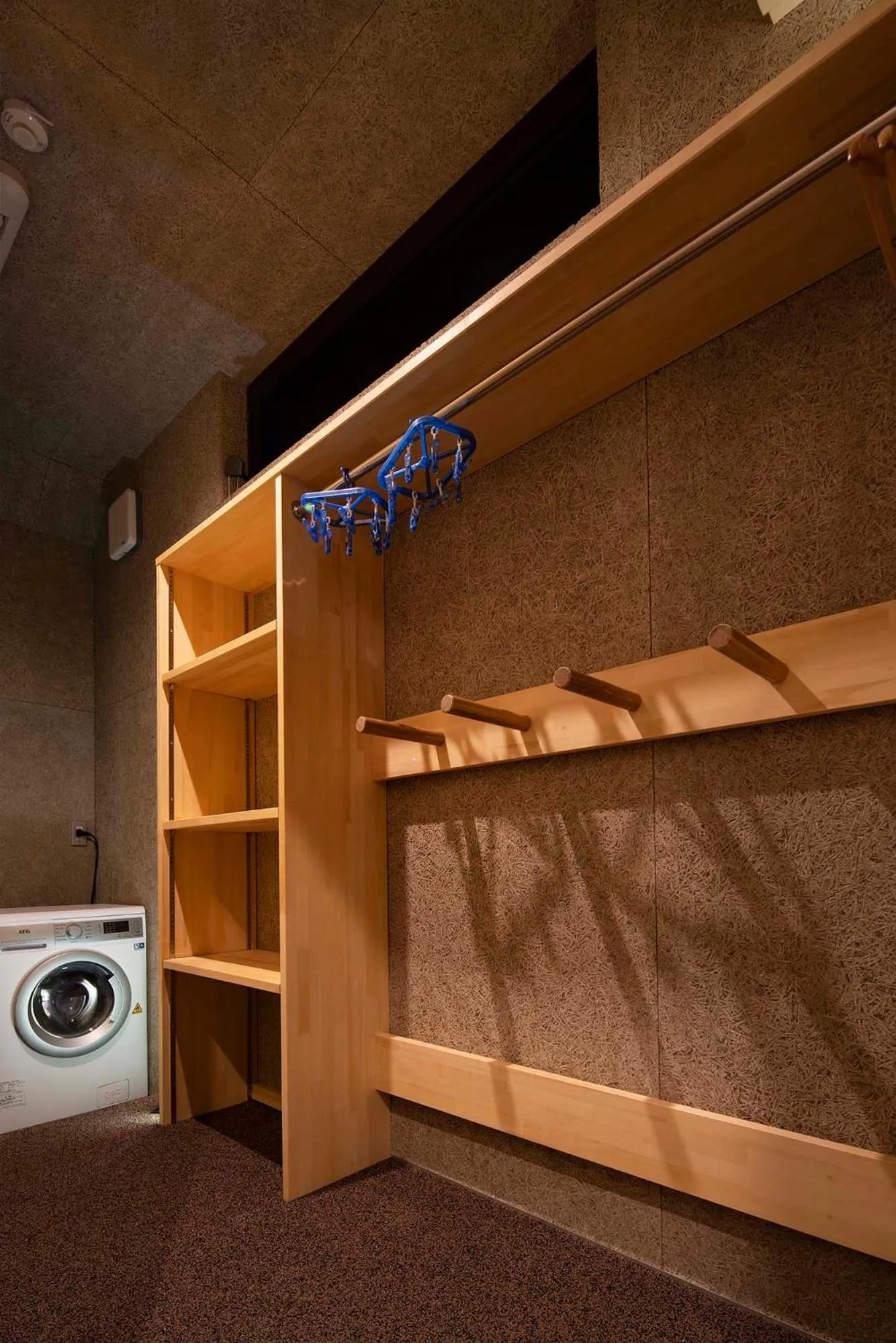 washing machine in Kairos by the Mountain by The Hakuba Collection