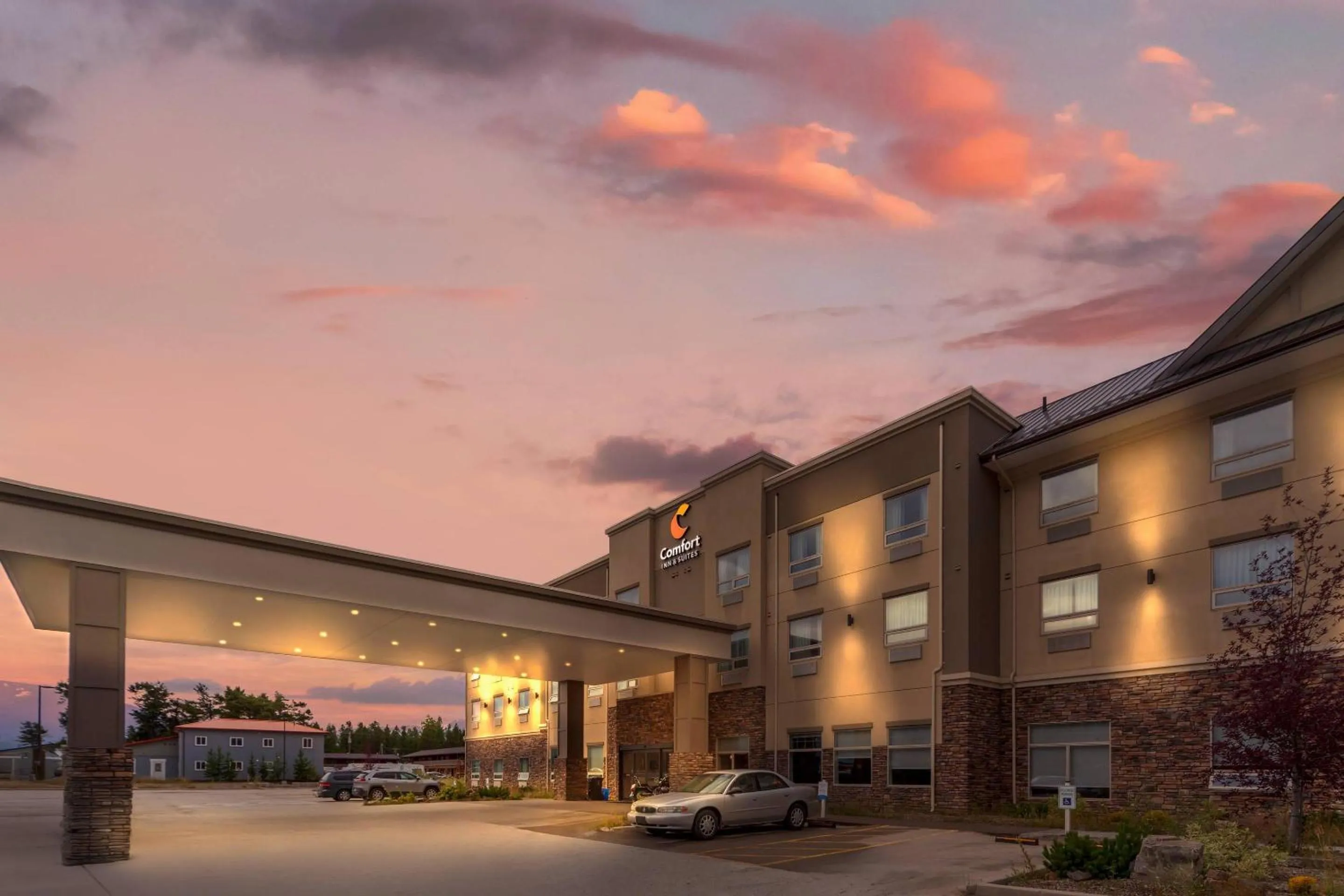 Property building in Comfort Inn & Suites