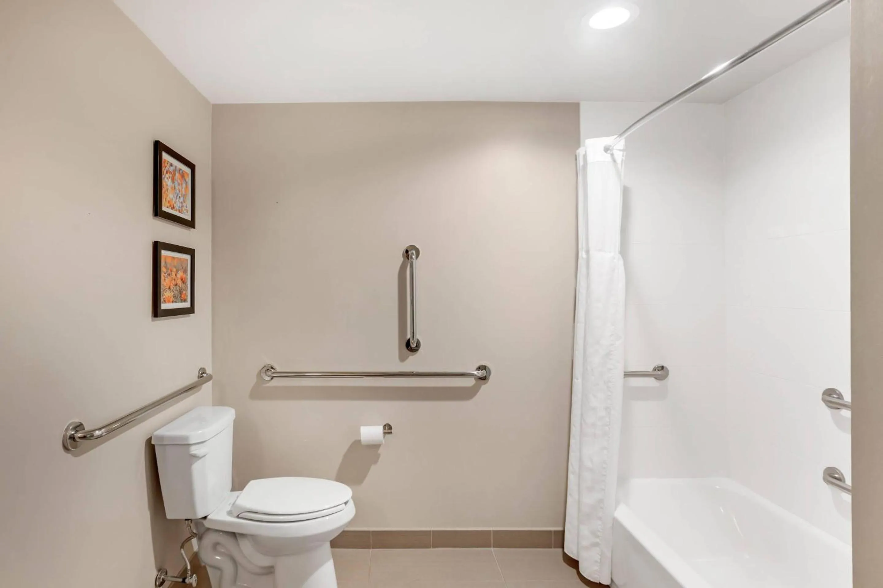 Bedroom in Comfort Inn & Suites Gap Amish Country