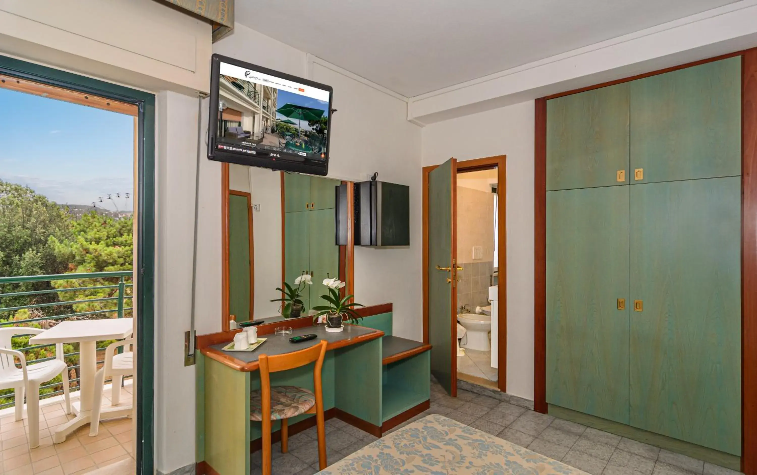 Double or Twin Room in Hotel Paris Double or Twin Room in Hotel Paris