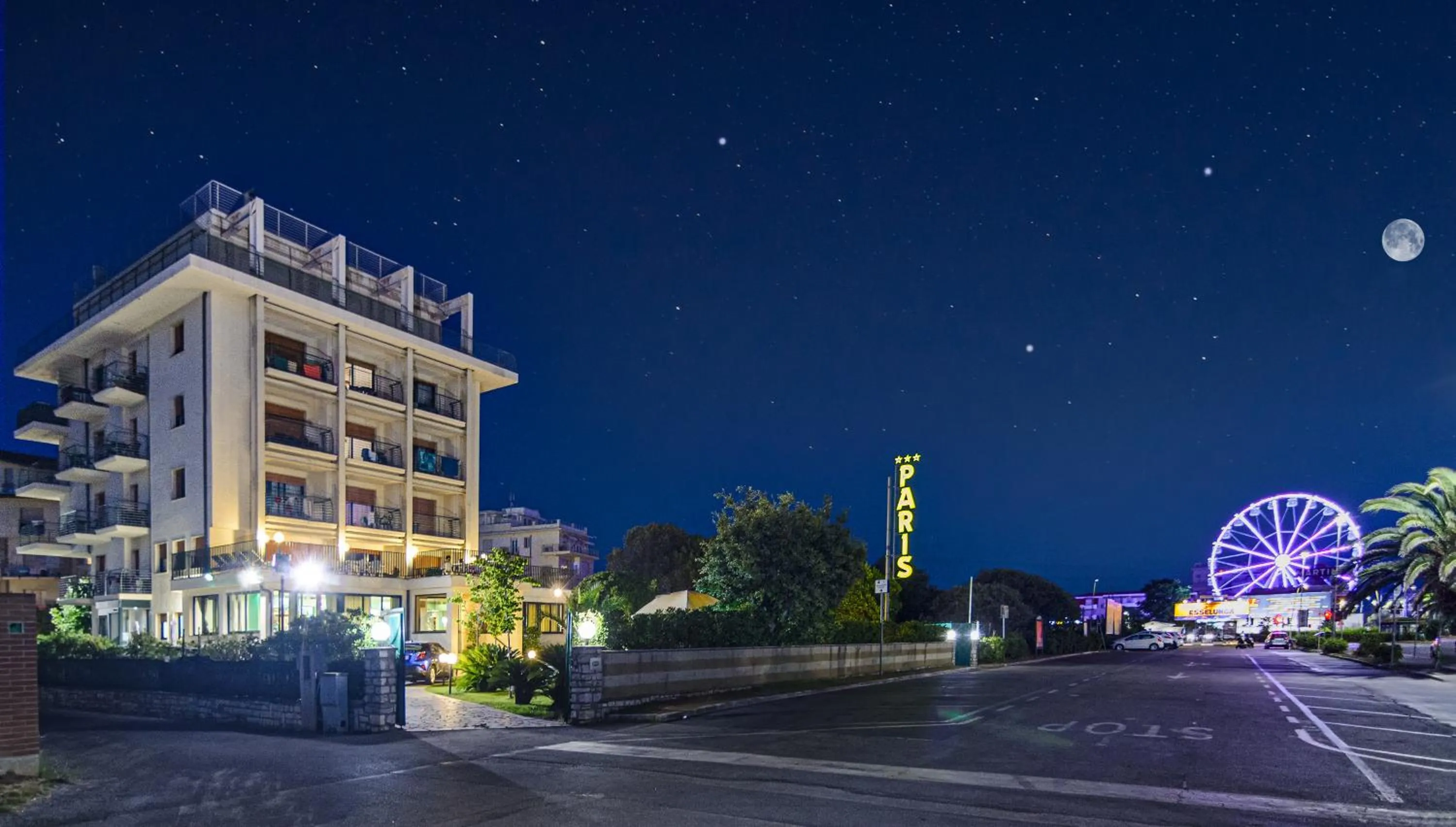 Night in Hotel Paris