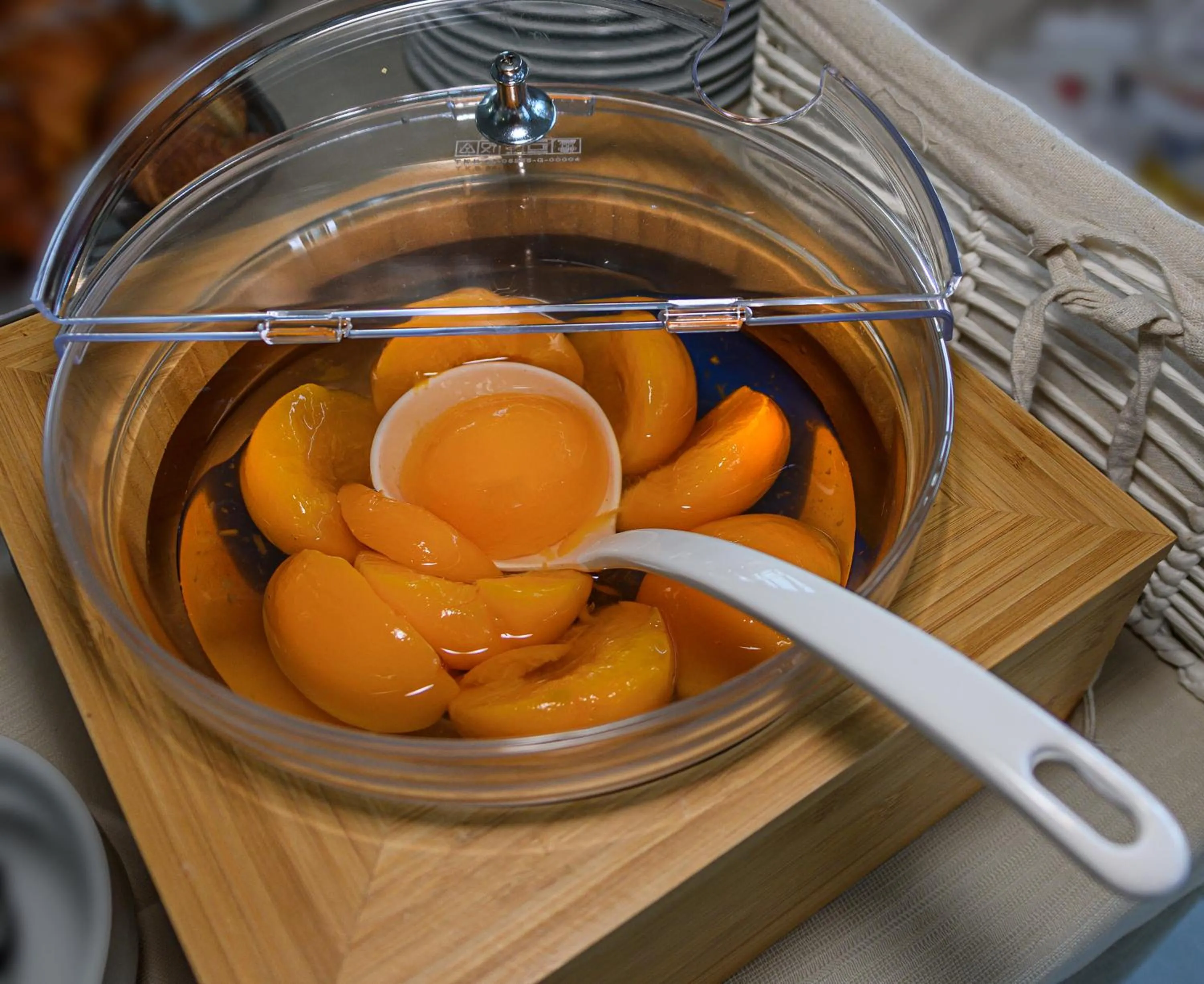 Food and drinks in Hotel Paris