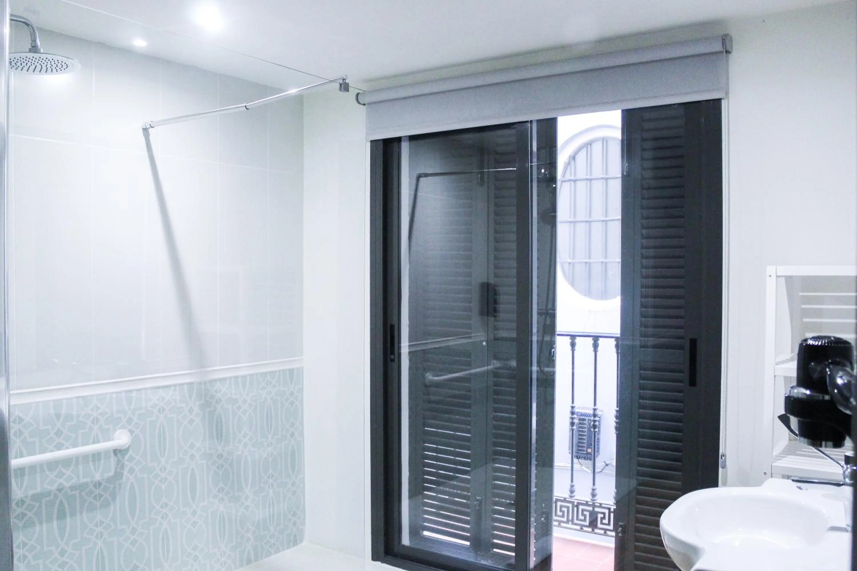 Bathroom in Aqua Apartments Málaga