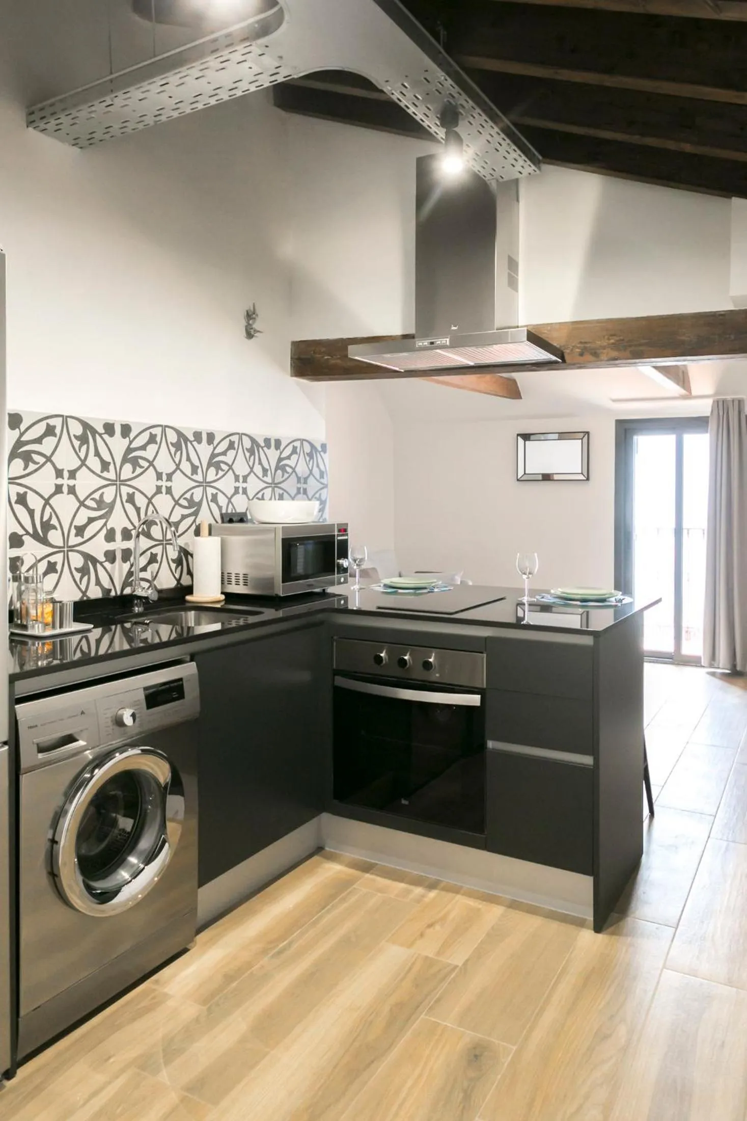 Kitchen or kitchenette in Aqua Apartments Málaga