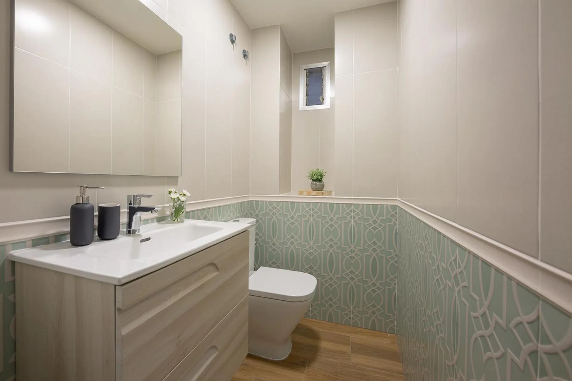 Toilet in Aqua Apartments Málaga