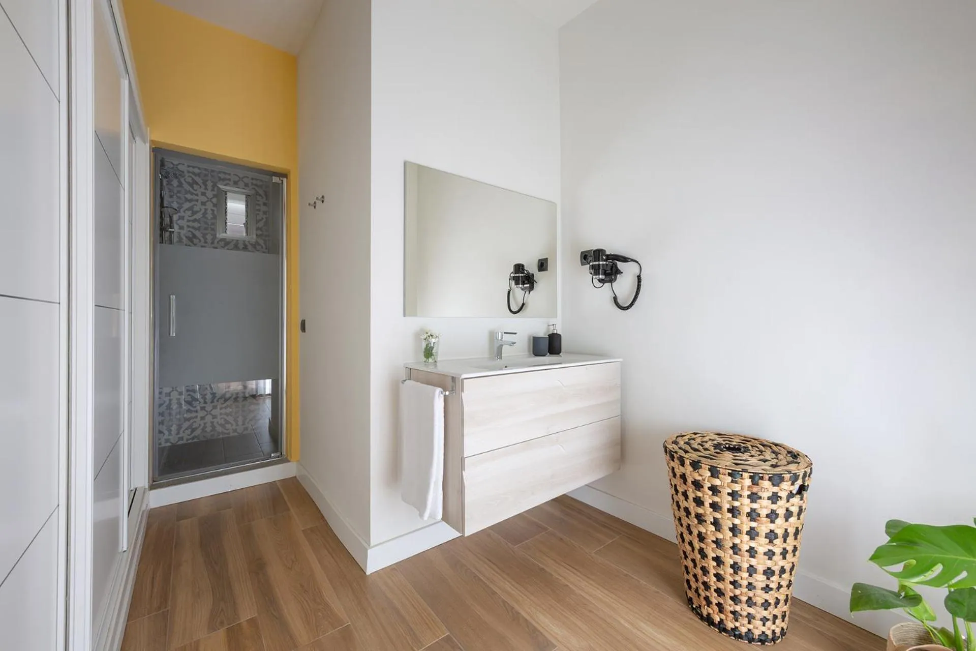 Bathroom in Aqua Apartments Málaga