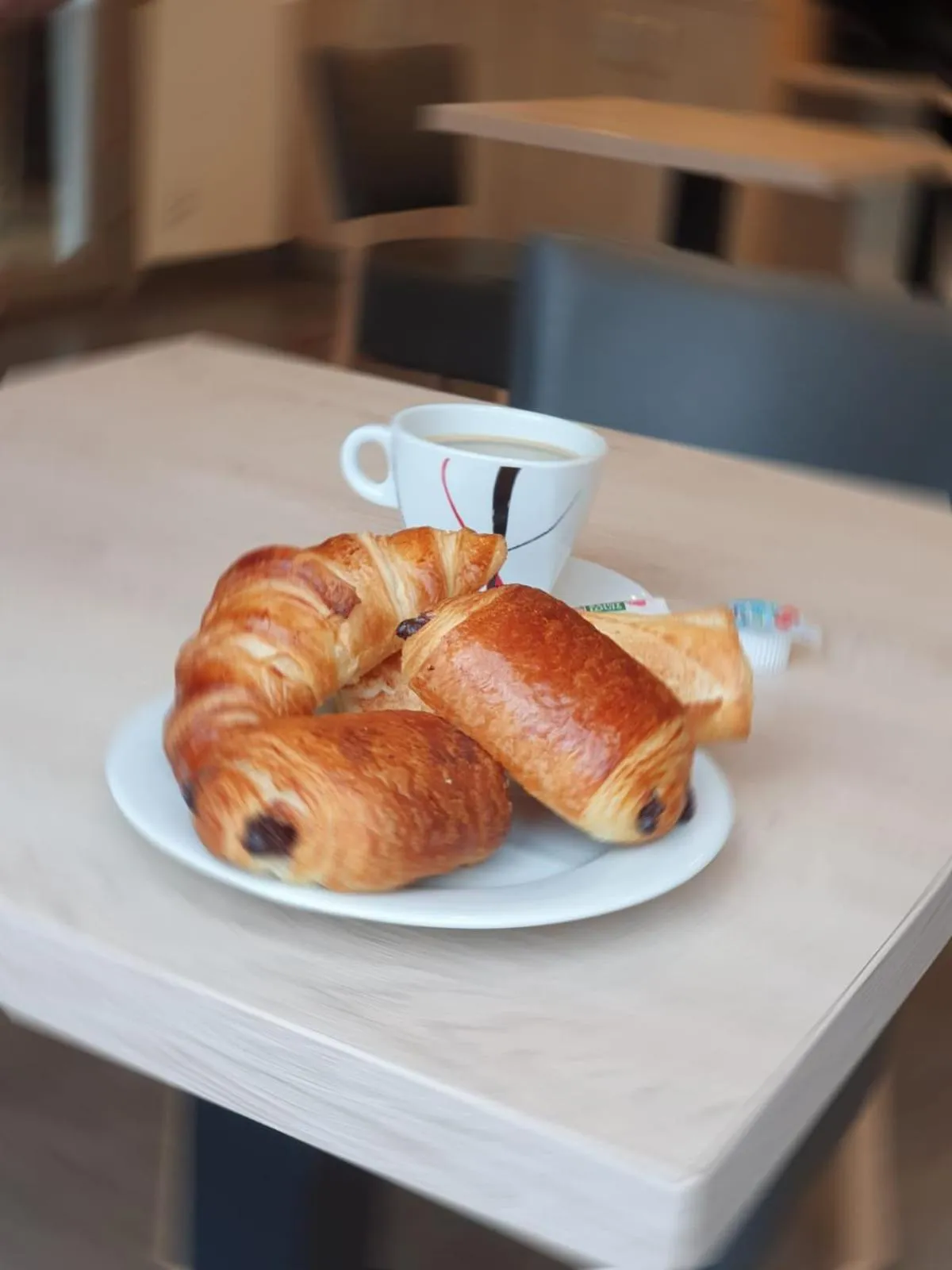 Food in Hôtel du stade ex Kyriad Direct Lille Est Stade Pierre Mauroy
