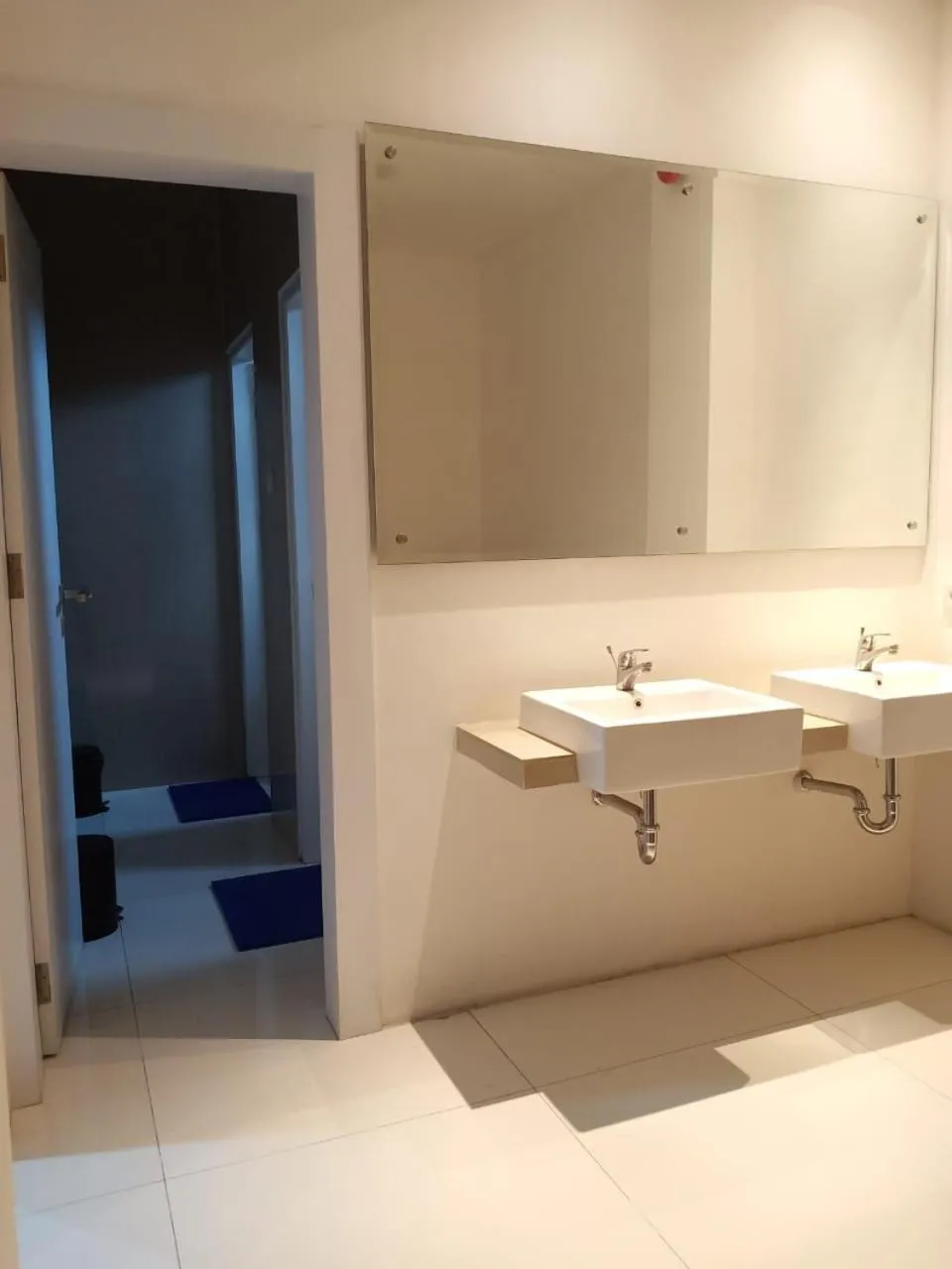 Bathroom in Arawa Traveller's Inn Motel