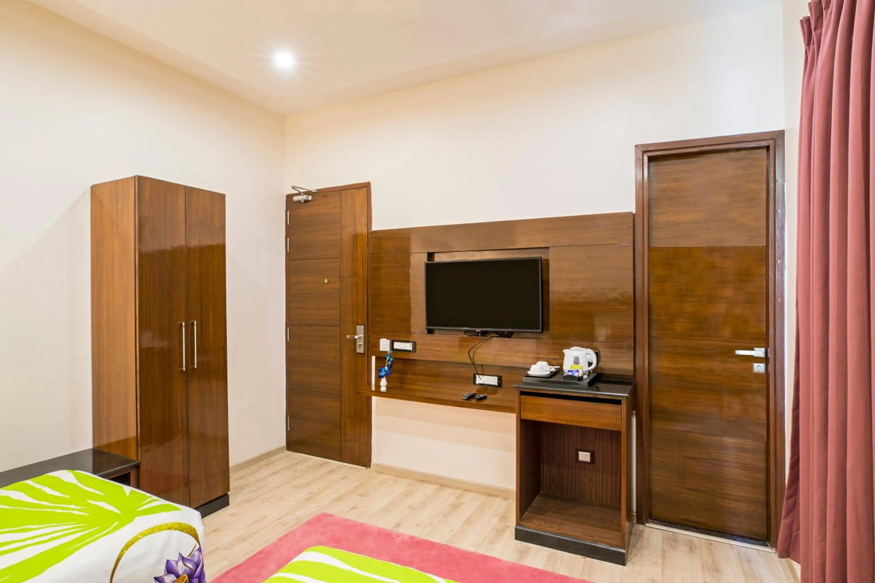 City view in Regenta Inn On The Ganges Rishikesh