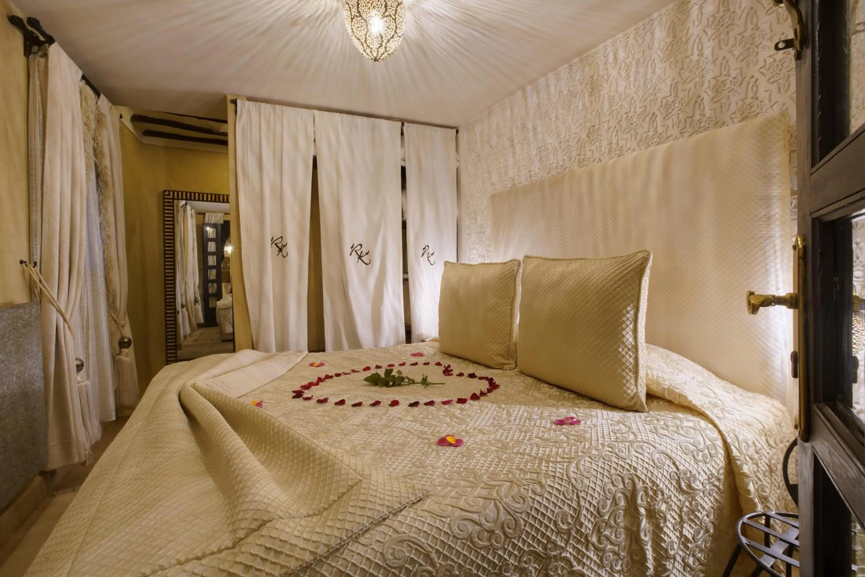 Bed in Riad Kheirredine