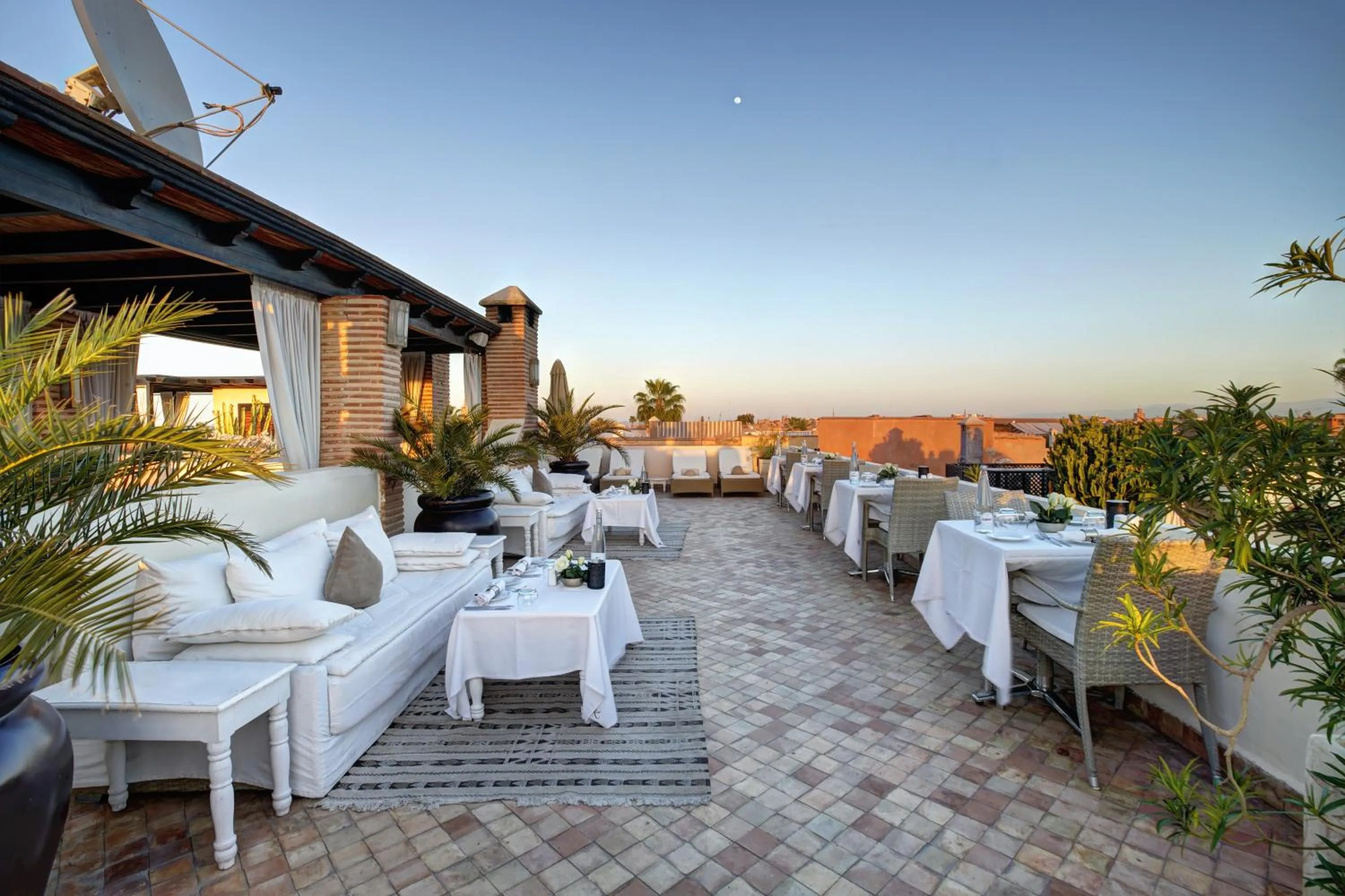 Property building in Riad Kheirredine