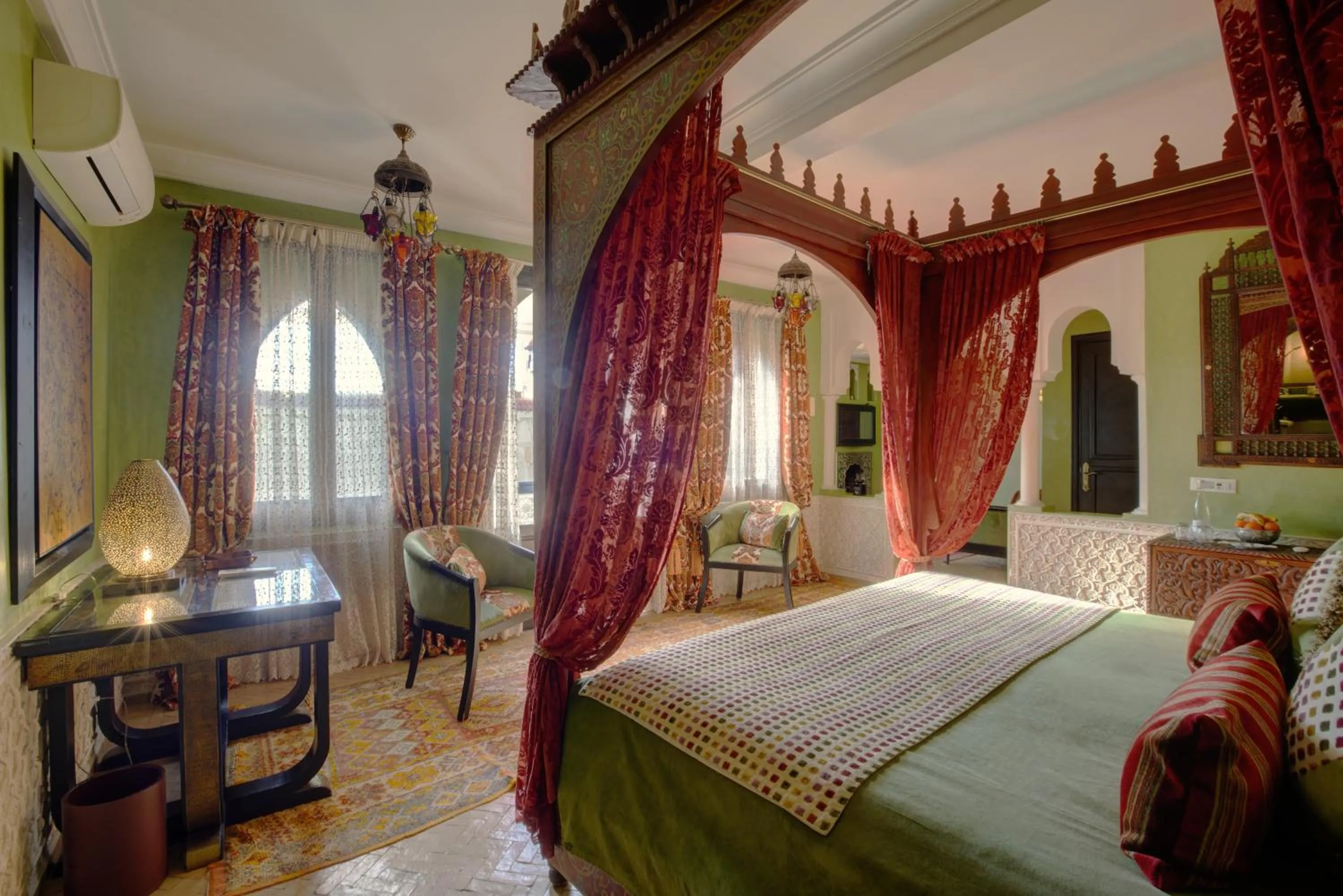 Bed in Riad Kheirredine