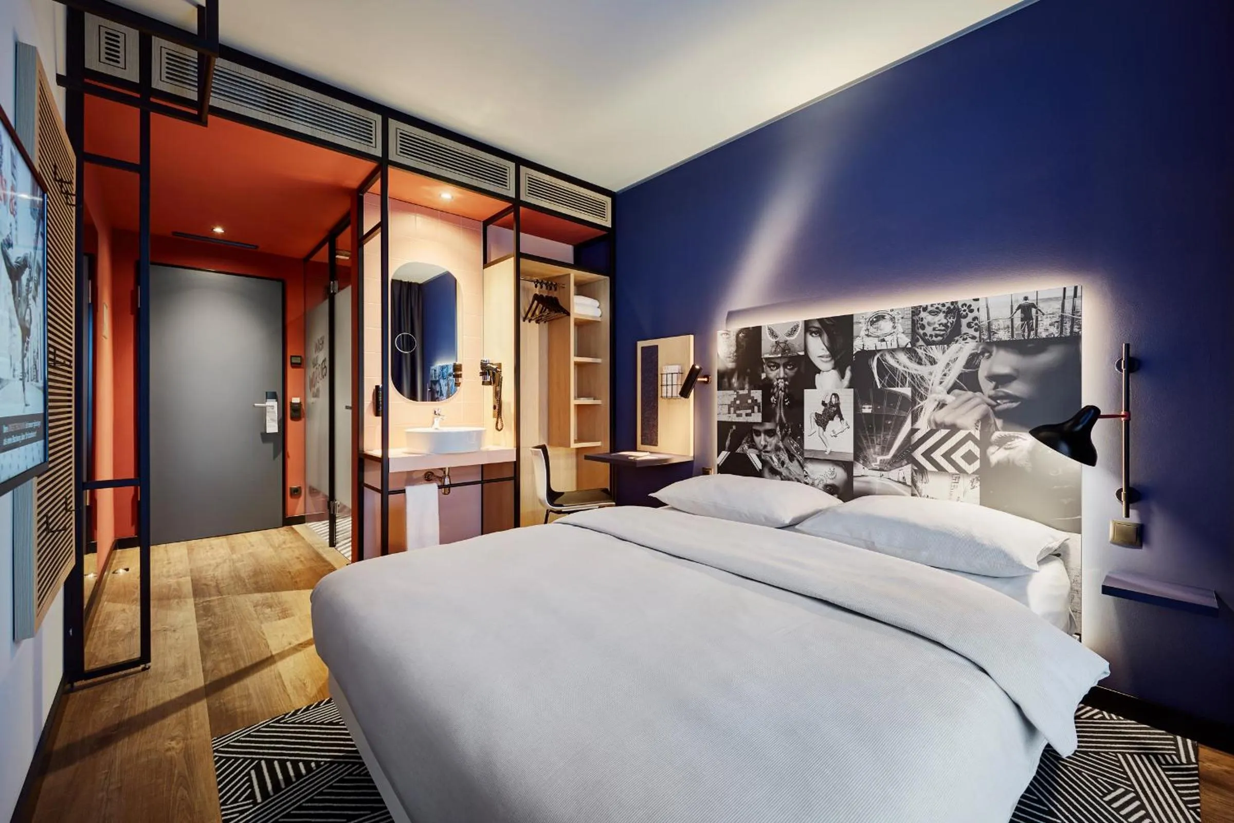 Bed in LEGERE EXPRESS Leipzig