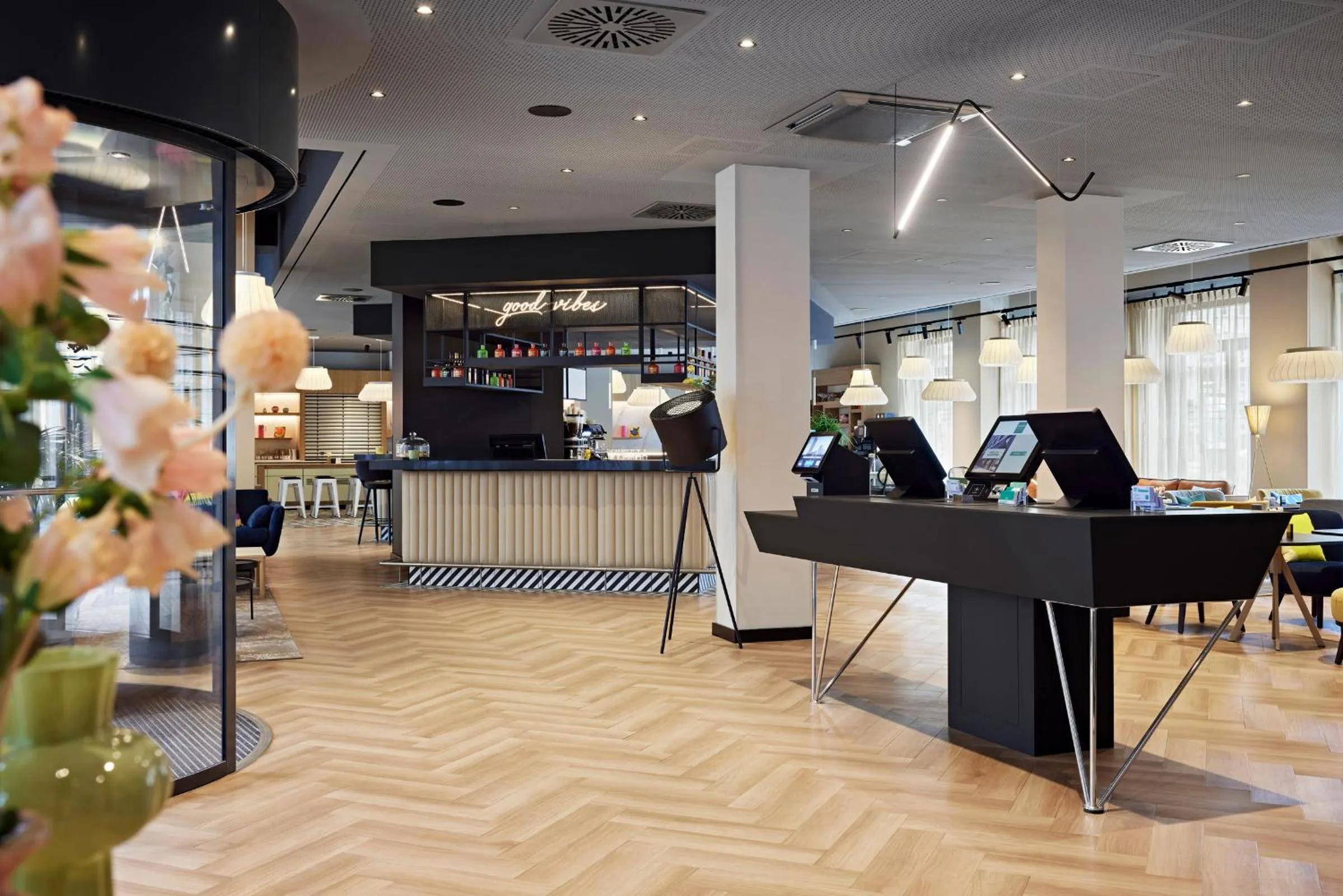 Restaurant/places to eat in LEGERE EXPRESS Leipzig