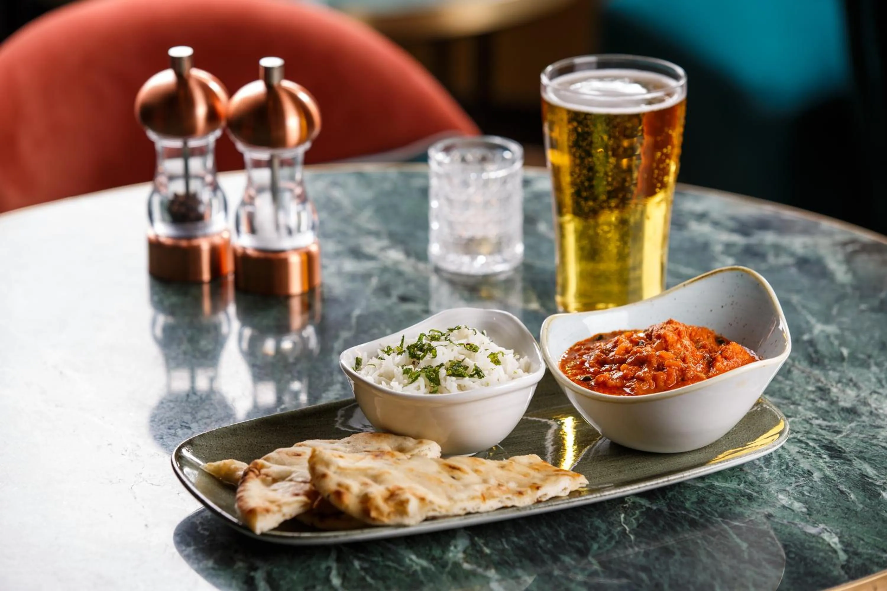 Food and drinks in IBIS STYLES London Heathrow East