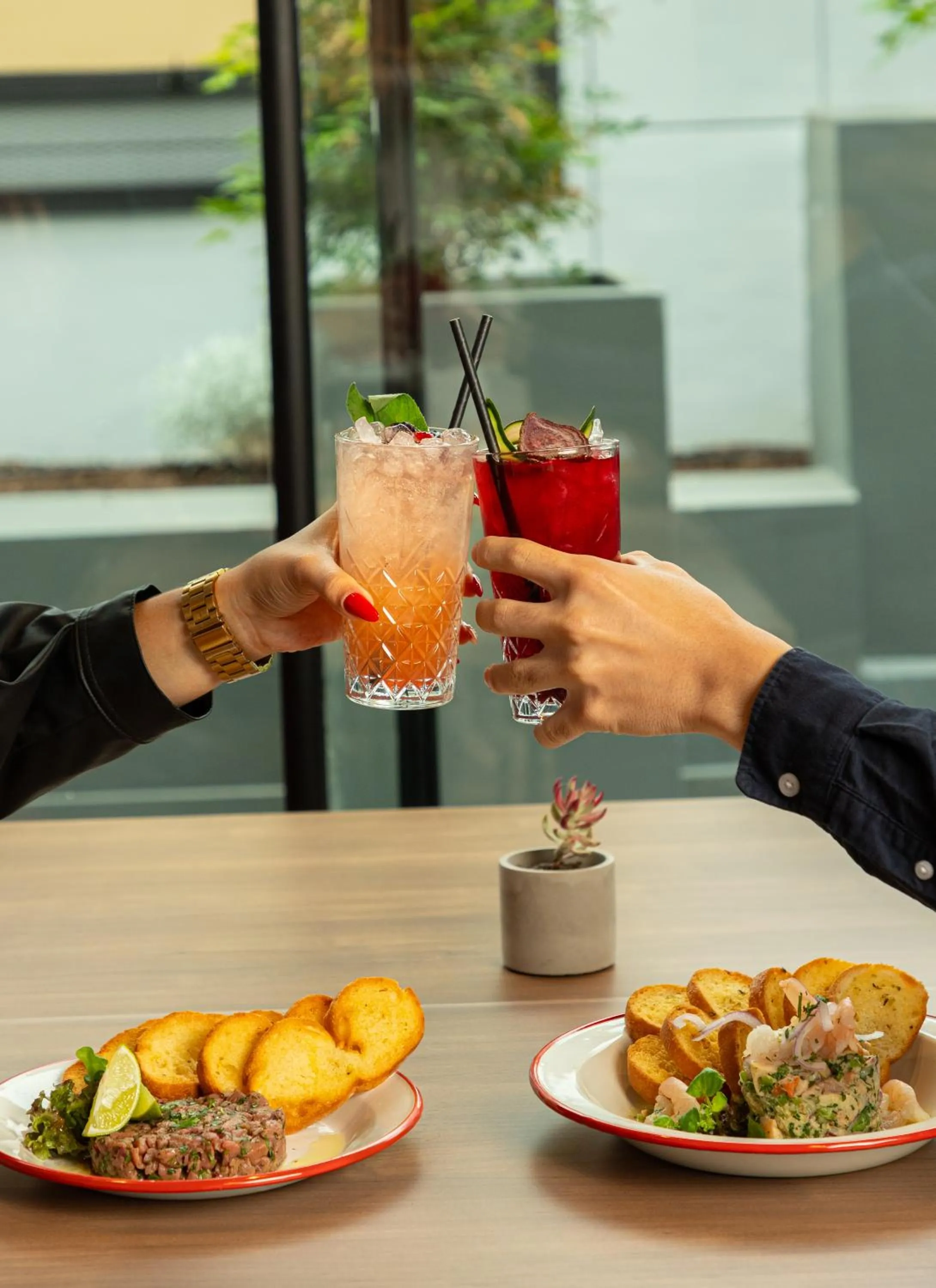 Restaurant/places to eat in ibis budget Santiago Providencia