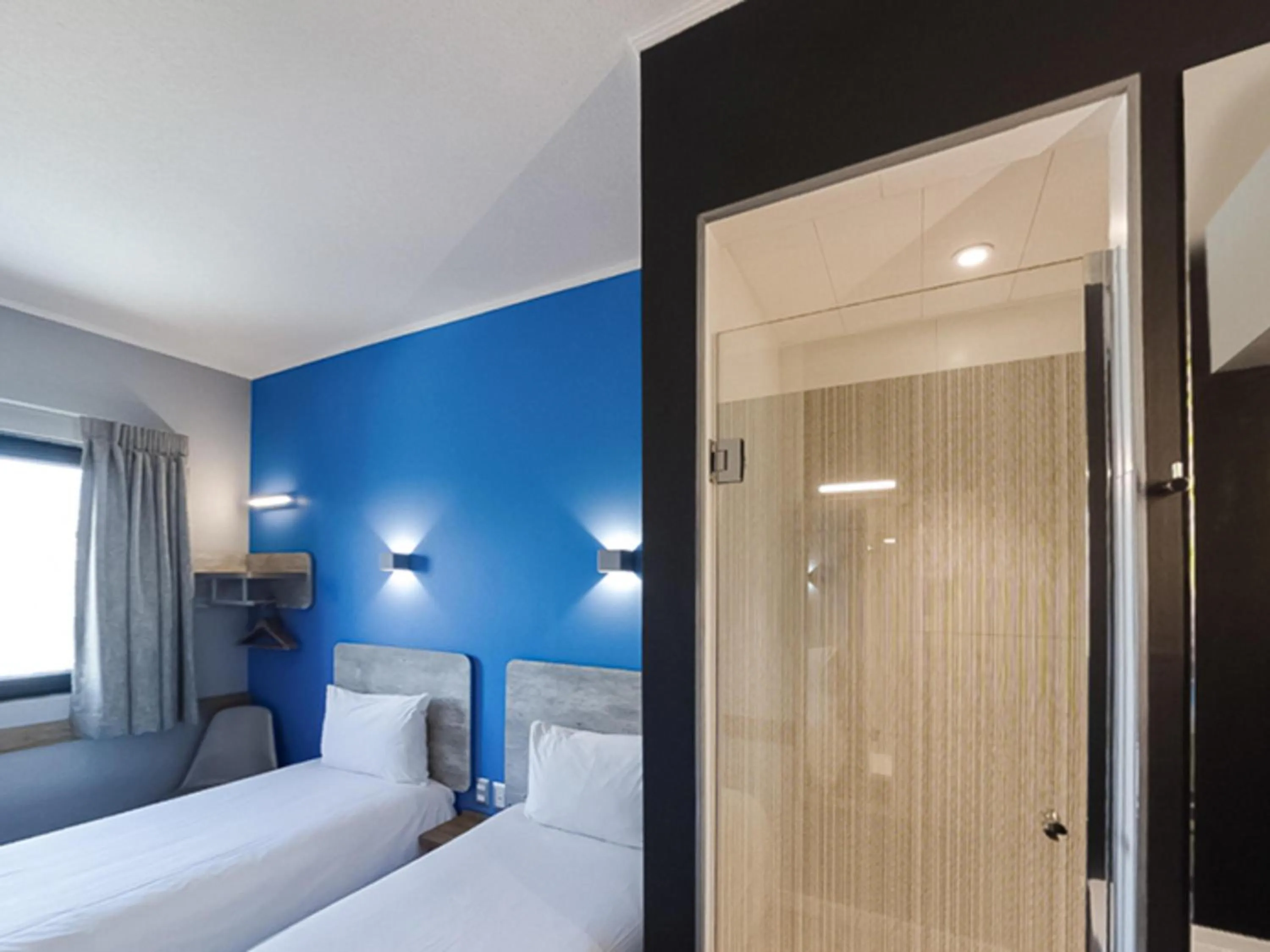Bedroom, Bed in ibis budget Santiago Providencia