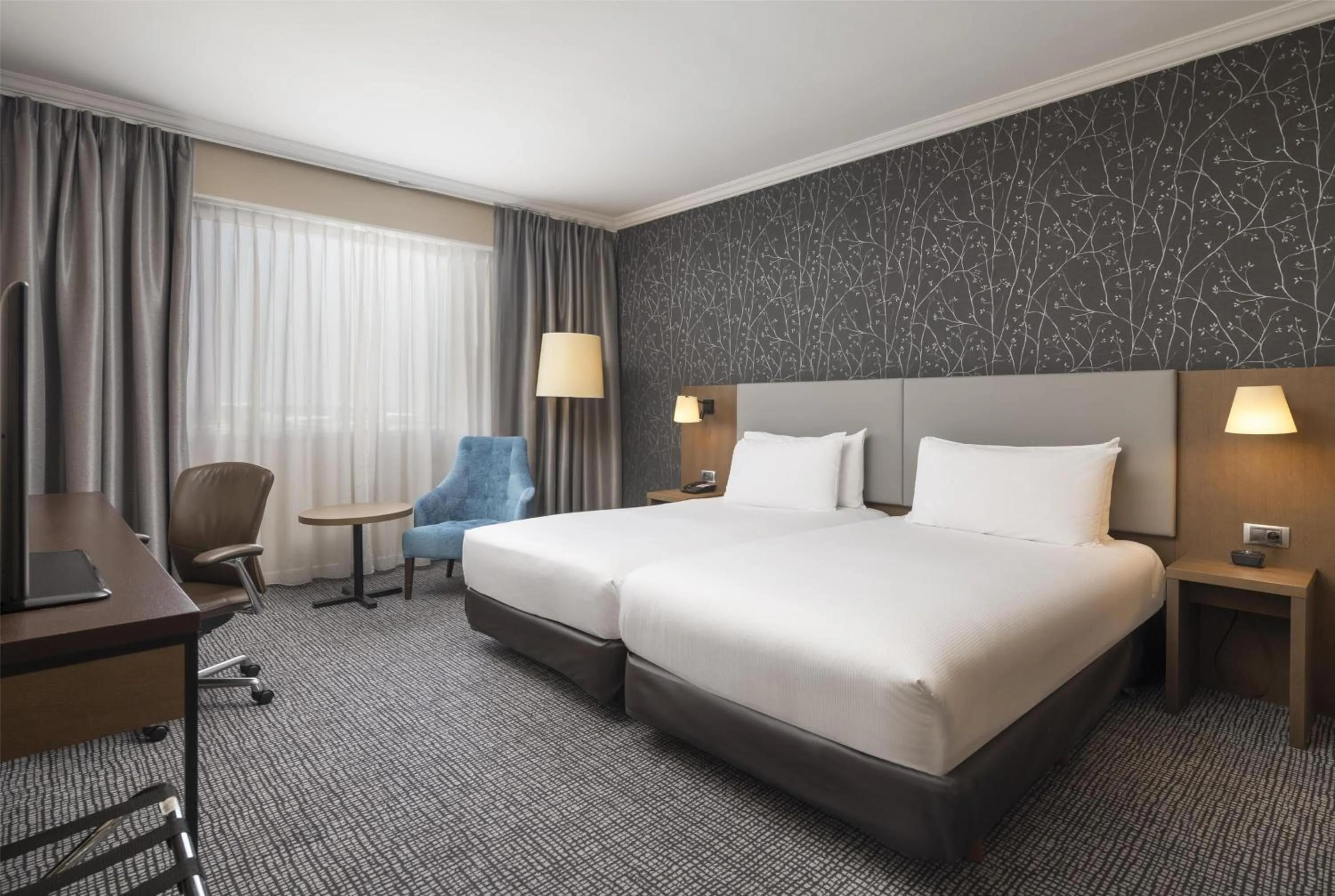 Bed in Hilton Paris Charles De Gaulle Airport