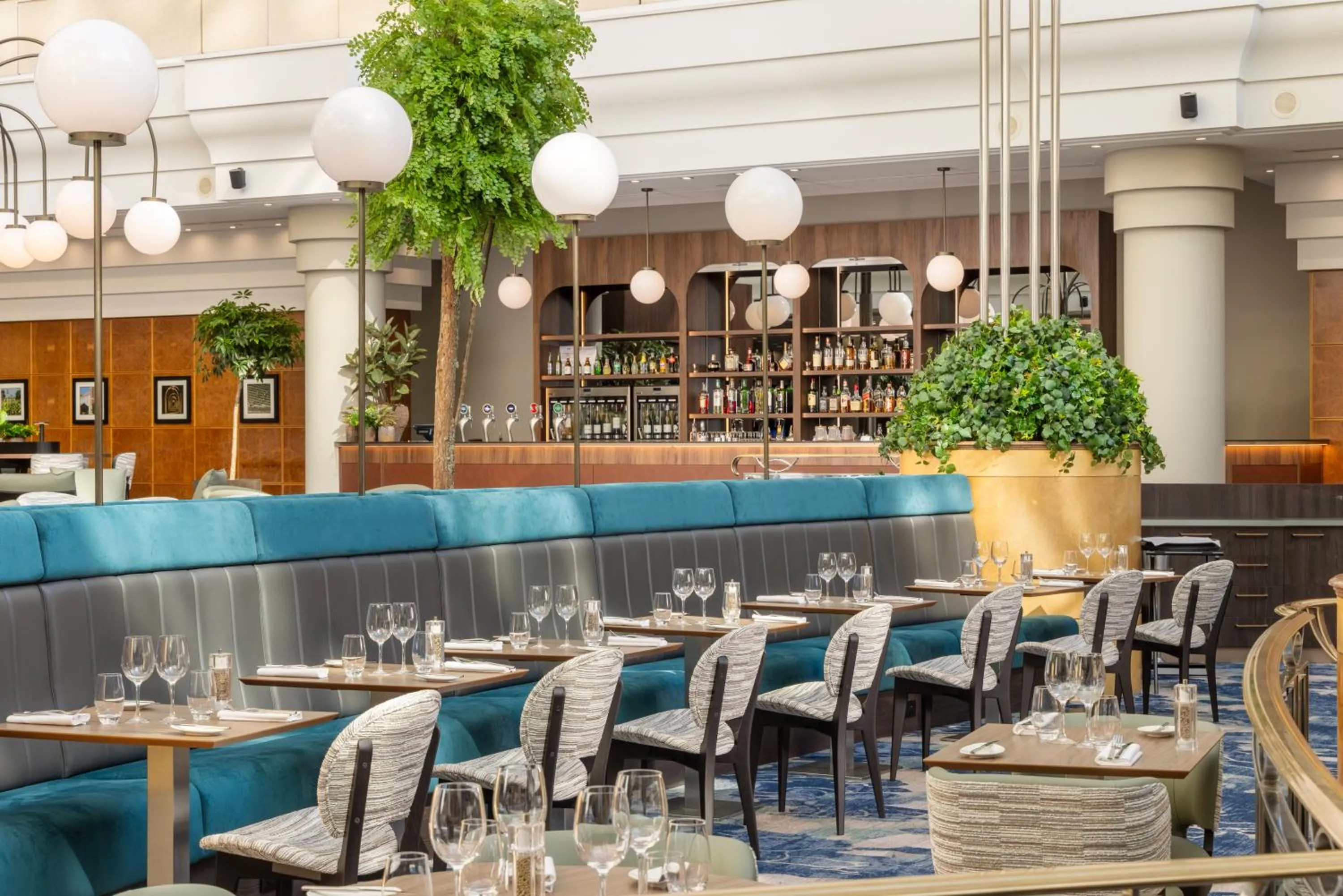 Restaurant/places to eat in Hilton Paris Charles De Gaulle Airport