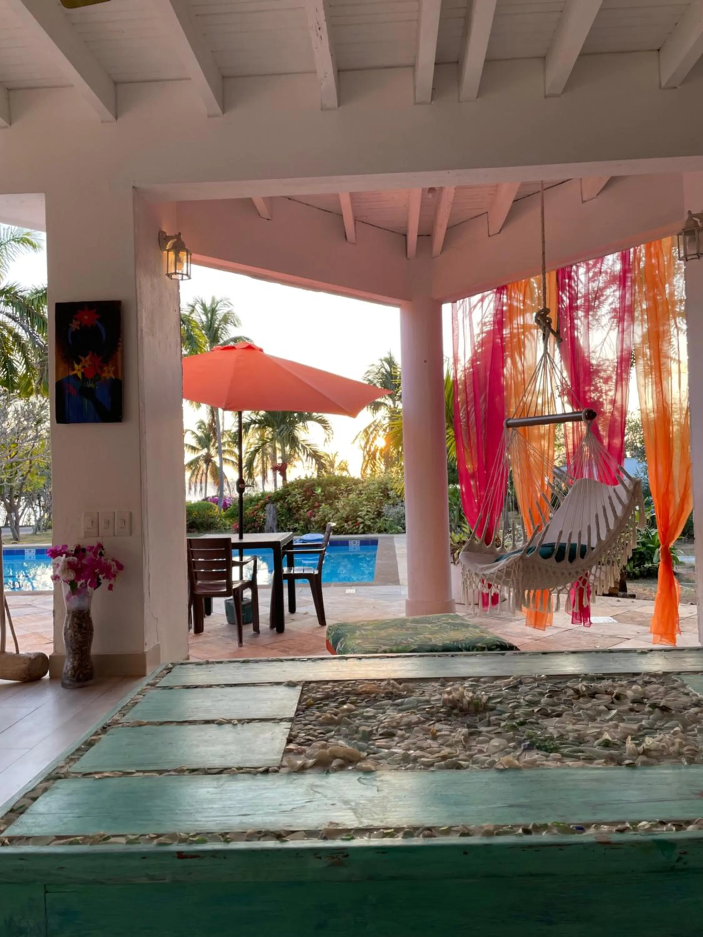Balcony/Terrace in Casa de las Flores tropical