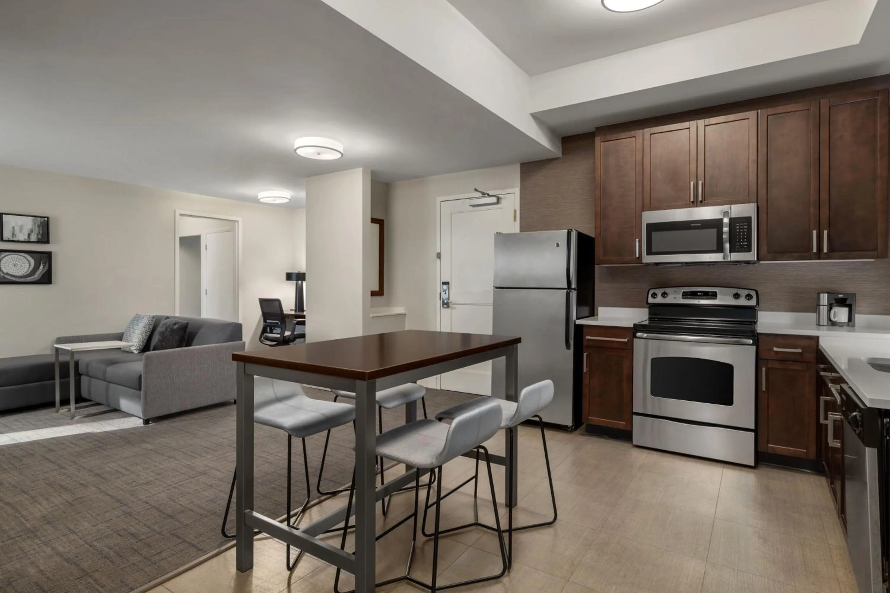 Kitchen or kitchenette in Residence Inn by Marriott Omaha Downtown Old Market Area