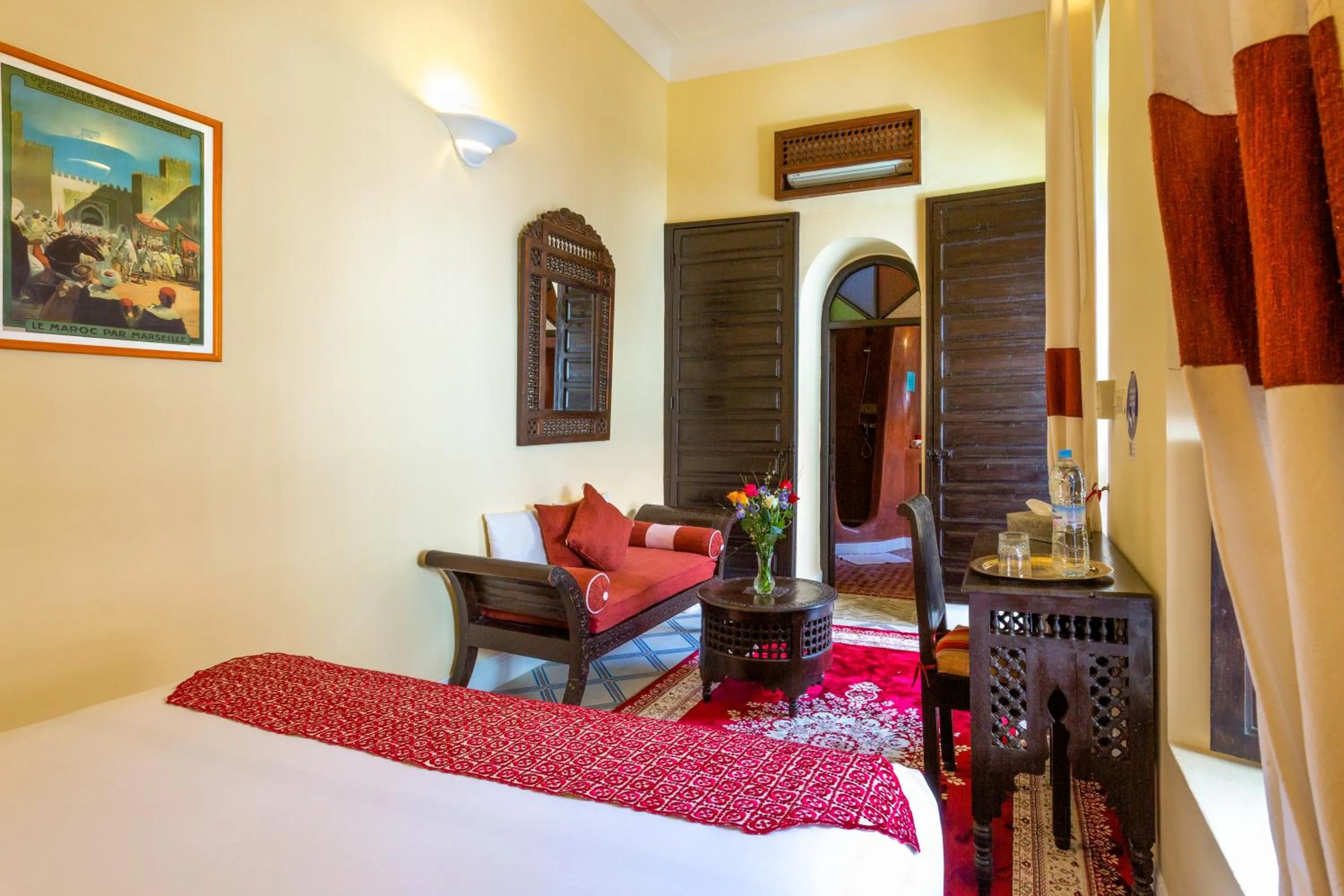 Bathroom, Bed in Riad Al Jana