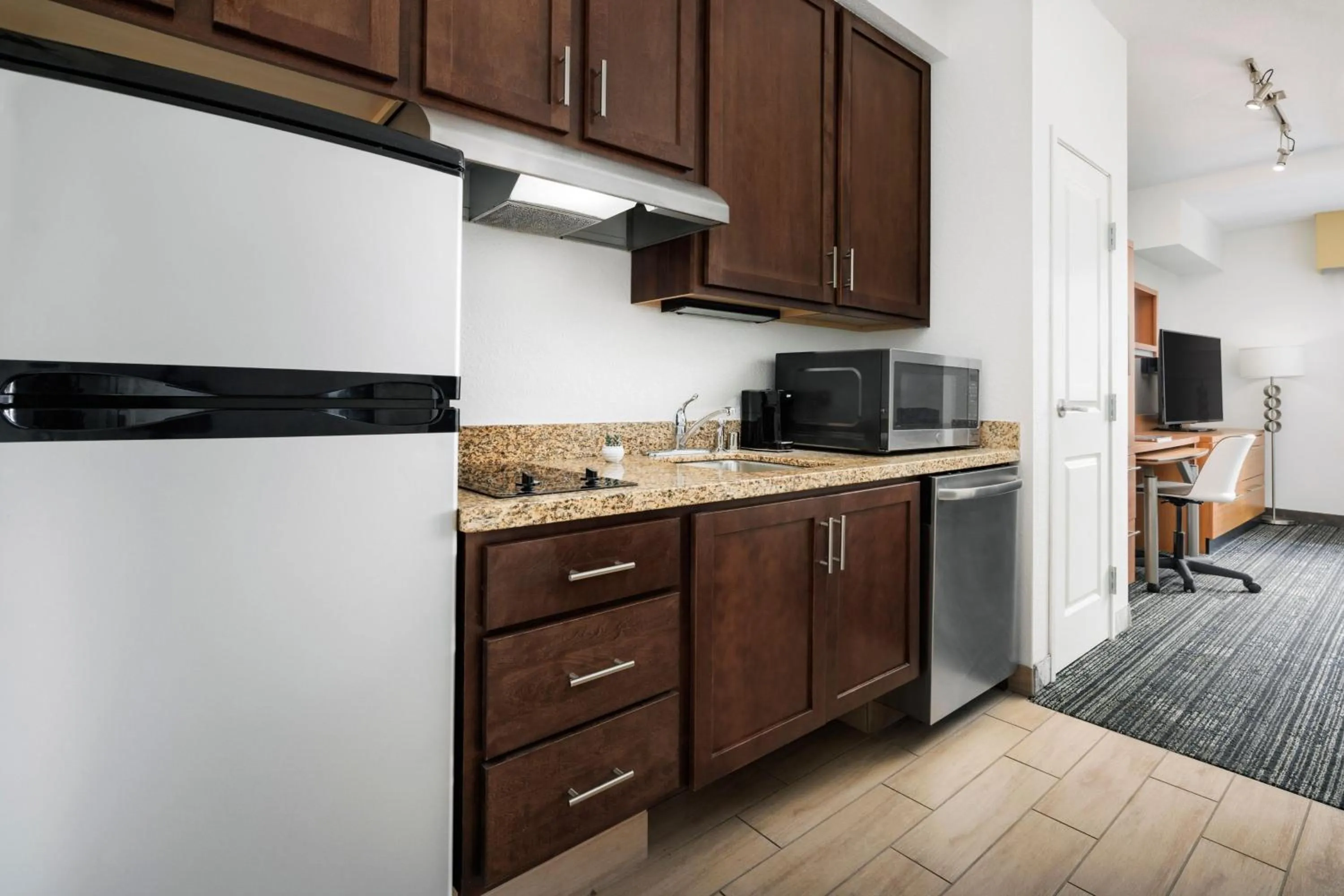 Kitchen or kitchenette in TownePlace Suites by Marriott Roswell