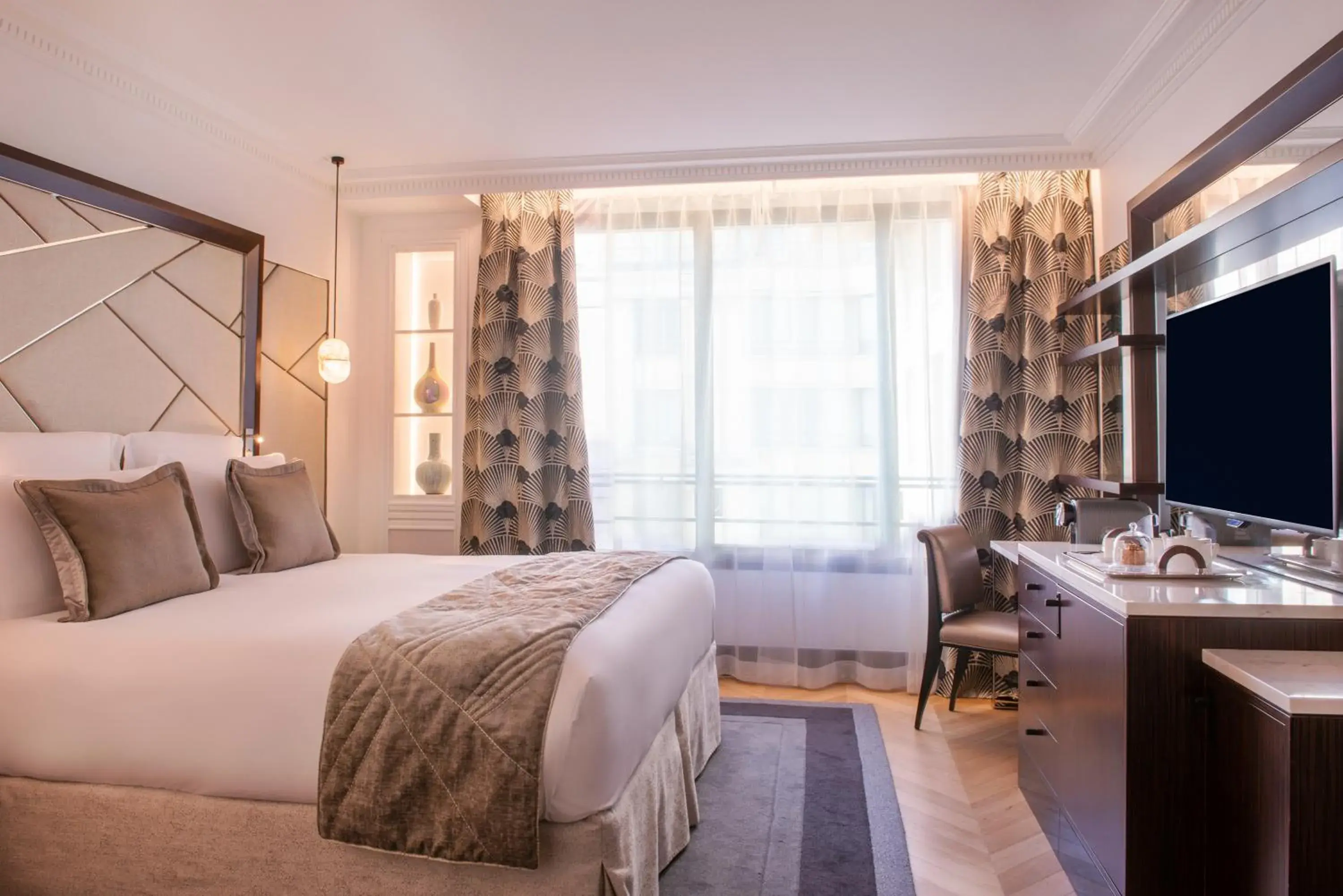 Bedroom, Bed in L'Hôtel du Collectionneur Paris Bedroom, Bed in L'Hôtel du Collectionneur Paris