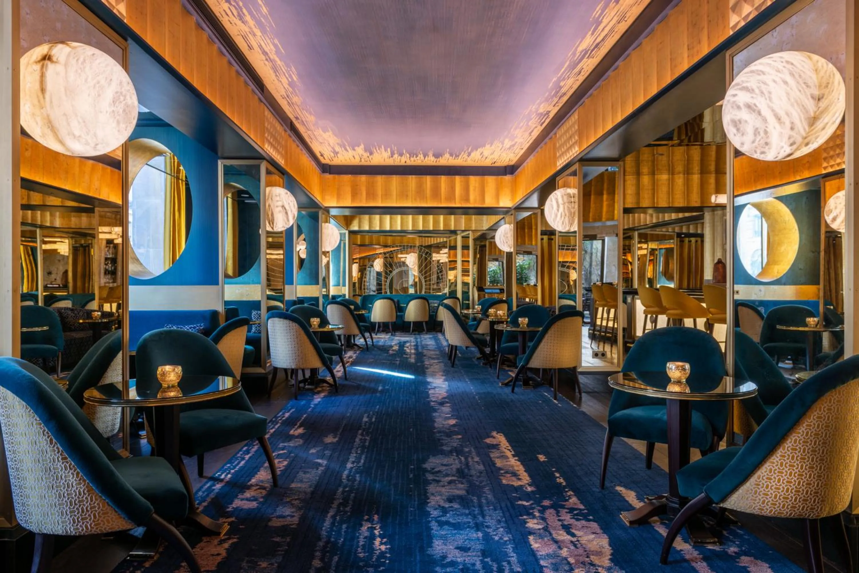 Restaurant/places to eat in L'Hôtel du Collectionneur Paris