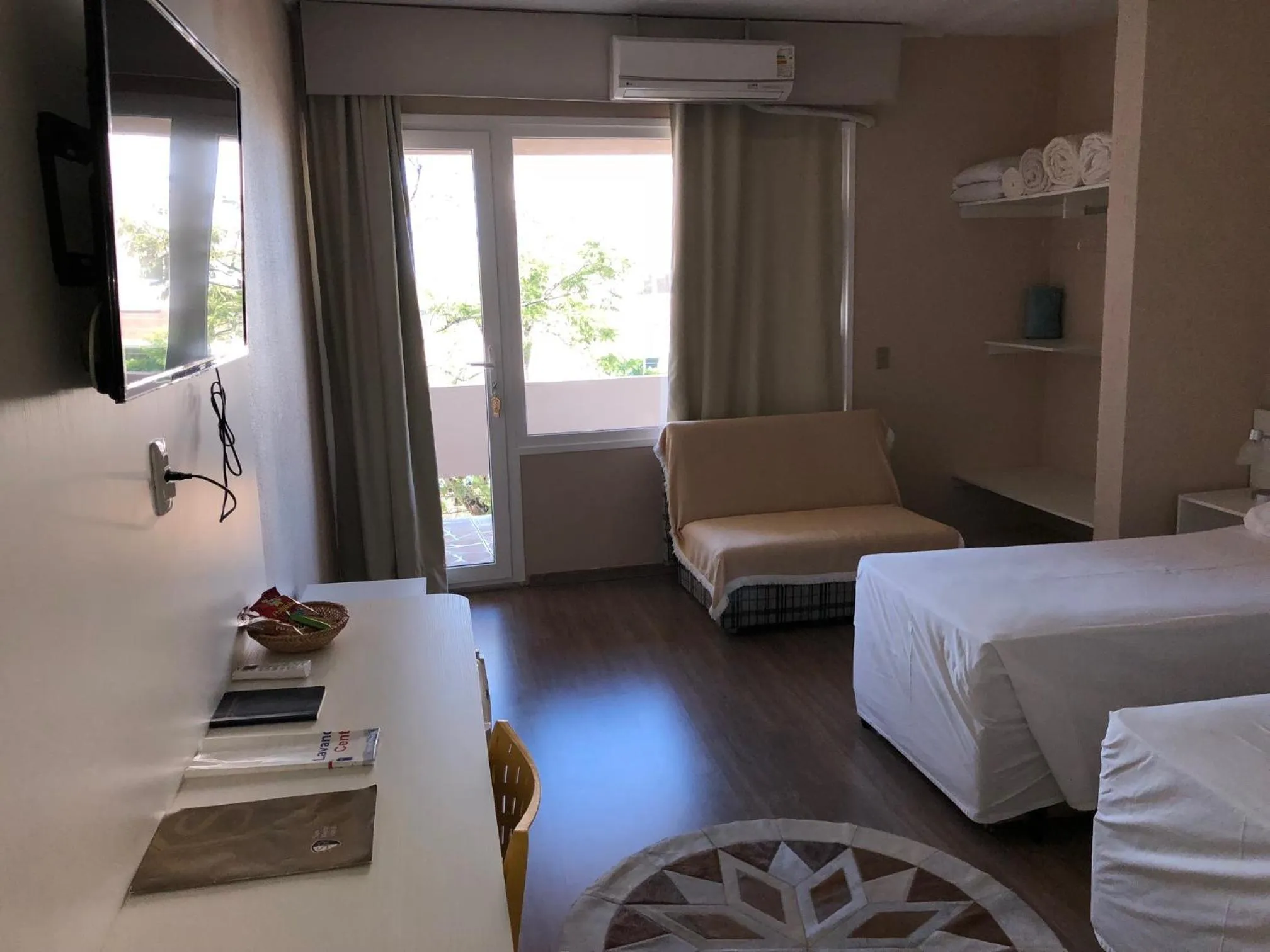 Bed in San Remo Hotel