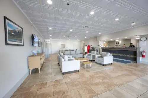 Quality Inn & Suites Quality Inn & Suites