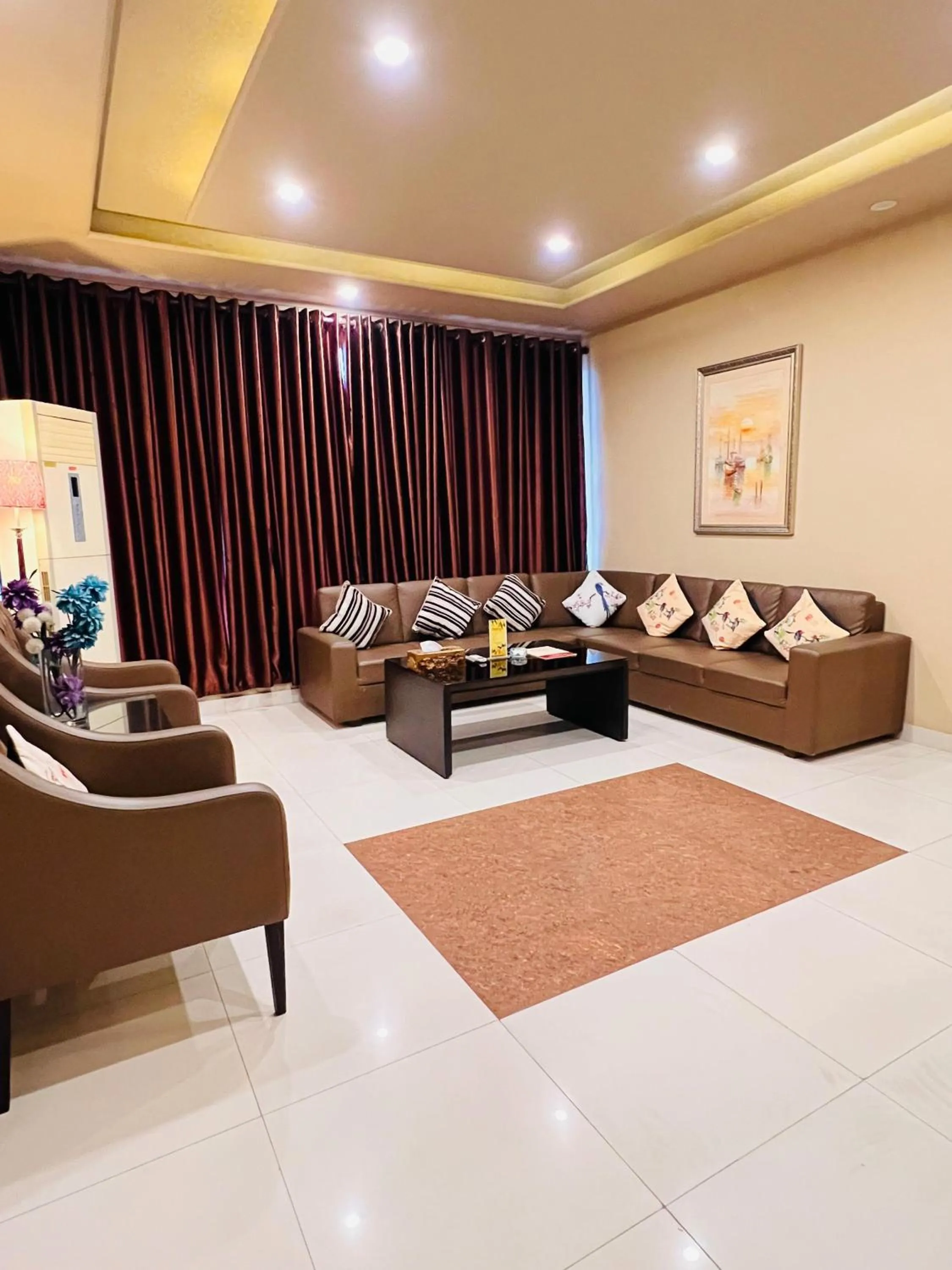 Living room in Grand Regent Hotel and Suites