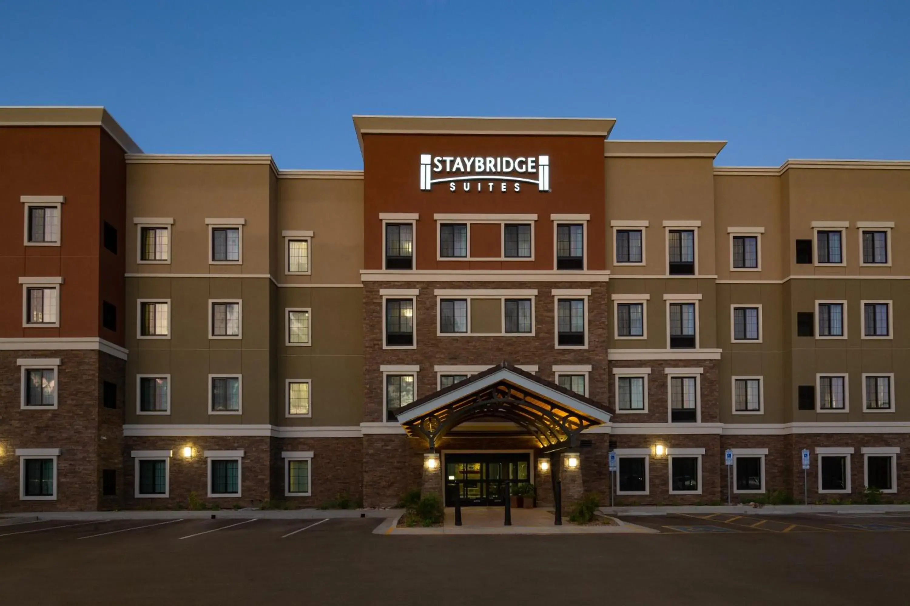 Property building in Staybridge Suites - Phoenix – Biltmore Area by IHG Property building in Staybridge Suites - Phoenix – Biltmore Area by IHG
