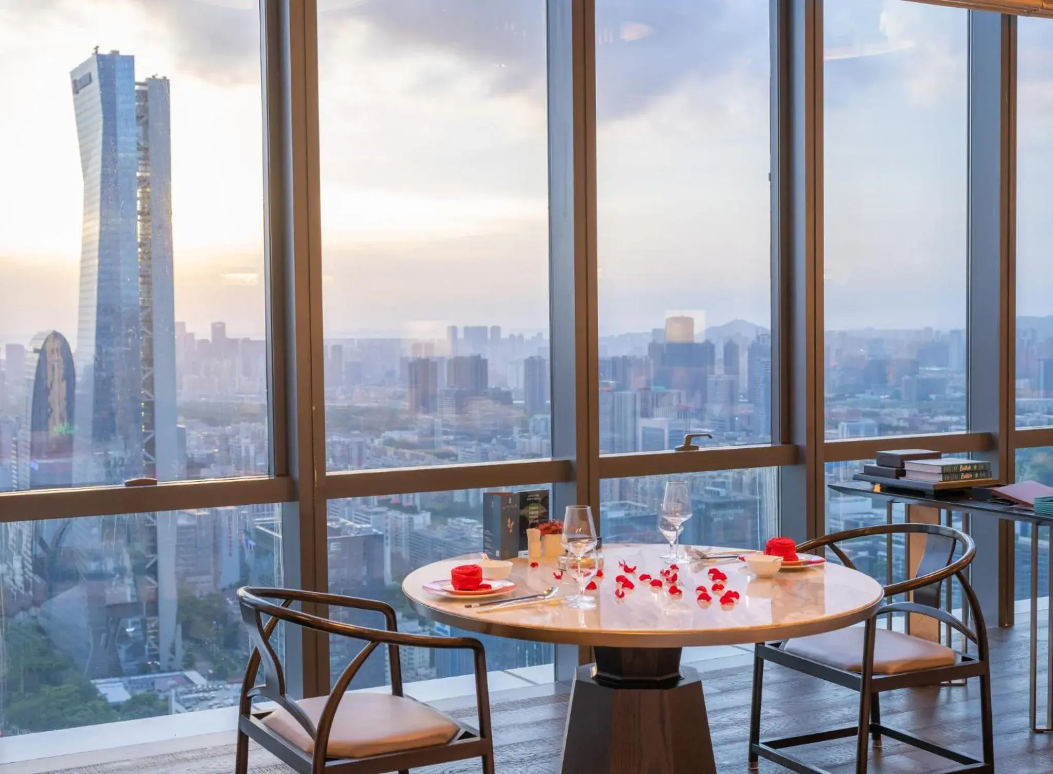 Restaurant/places to eat in Crowne Plaza Shenzhen Nanshan by IHG Restaurant/places to eat in Crowne Plaza Shenzhen Nanshan by IHG