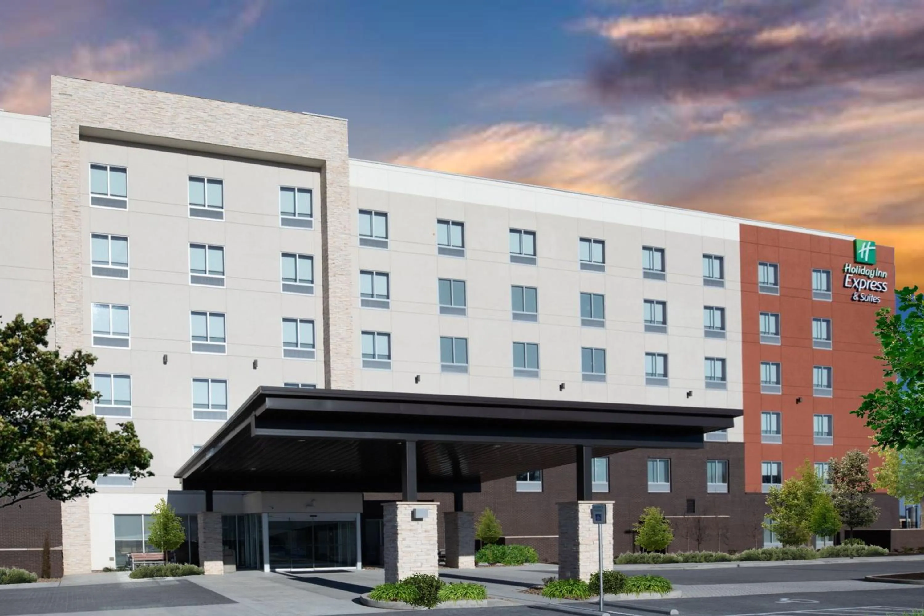 Property building in Holiday Inn Express & Suites - Nashville MetroCenter Downtown by IHG